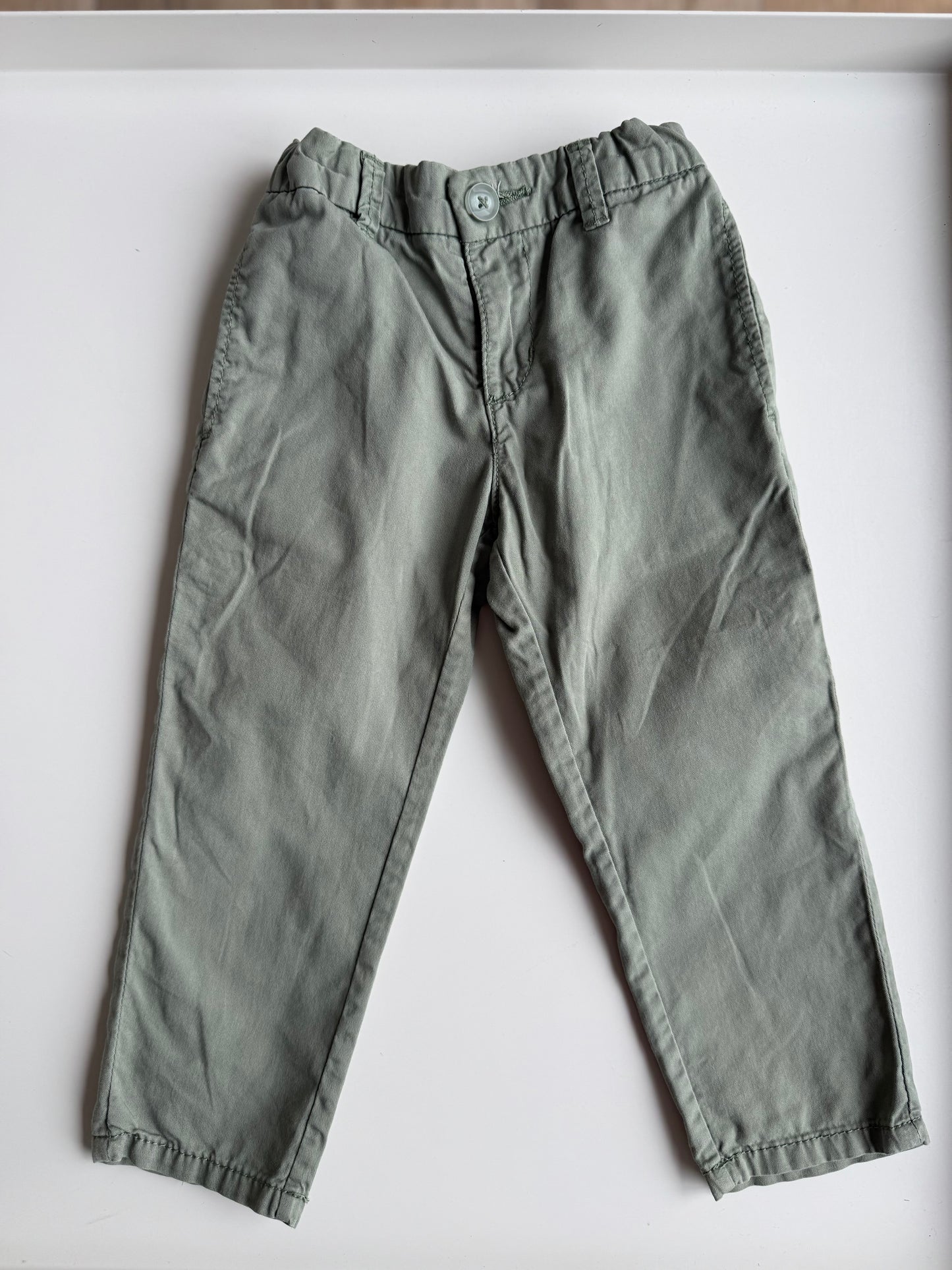 H&M Hose Chino grün 92