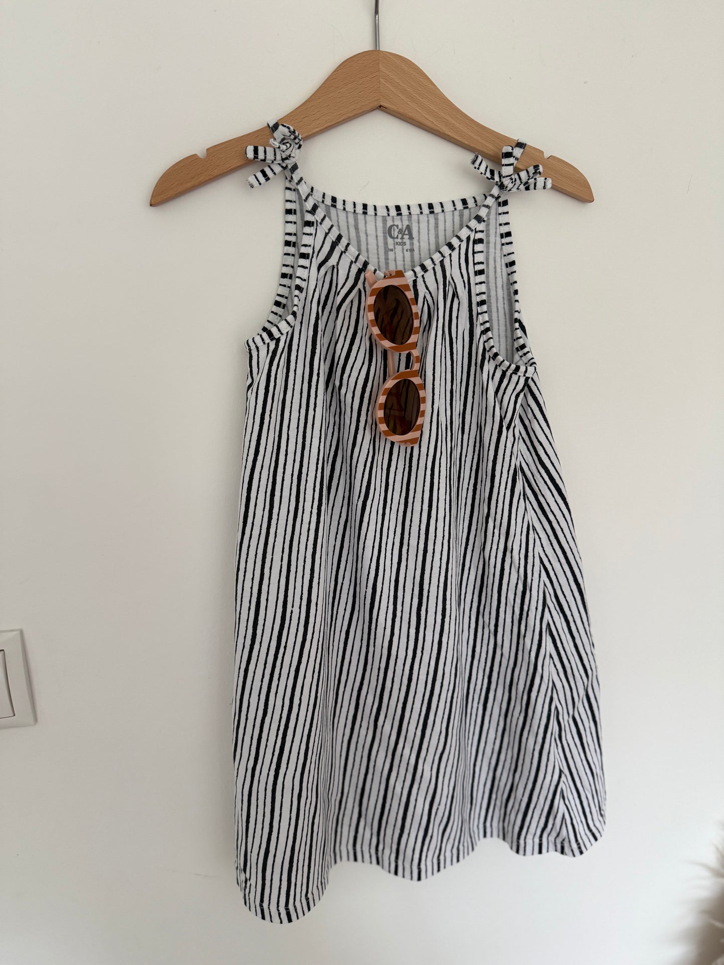 C&A Sommerkleid schwarz weiß 116