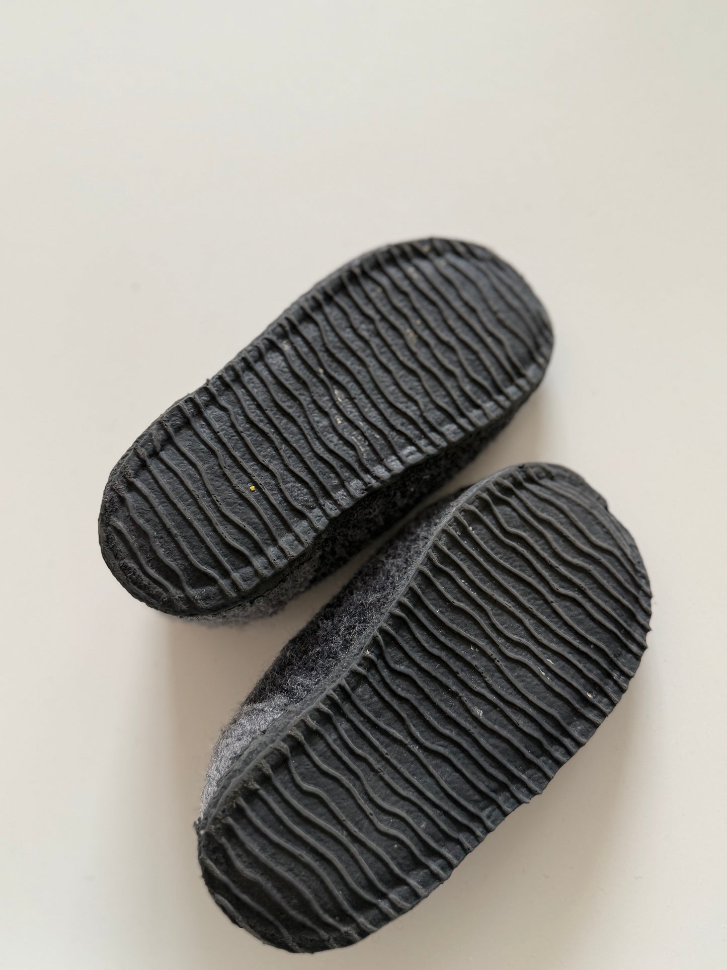 GIESSWEIN Hausschuhe Filz grau 25