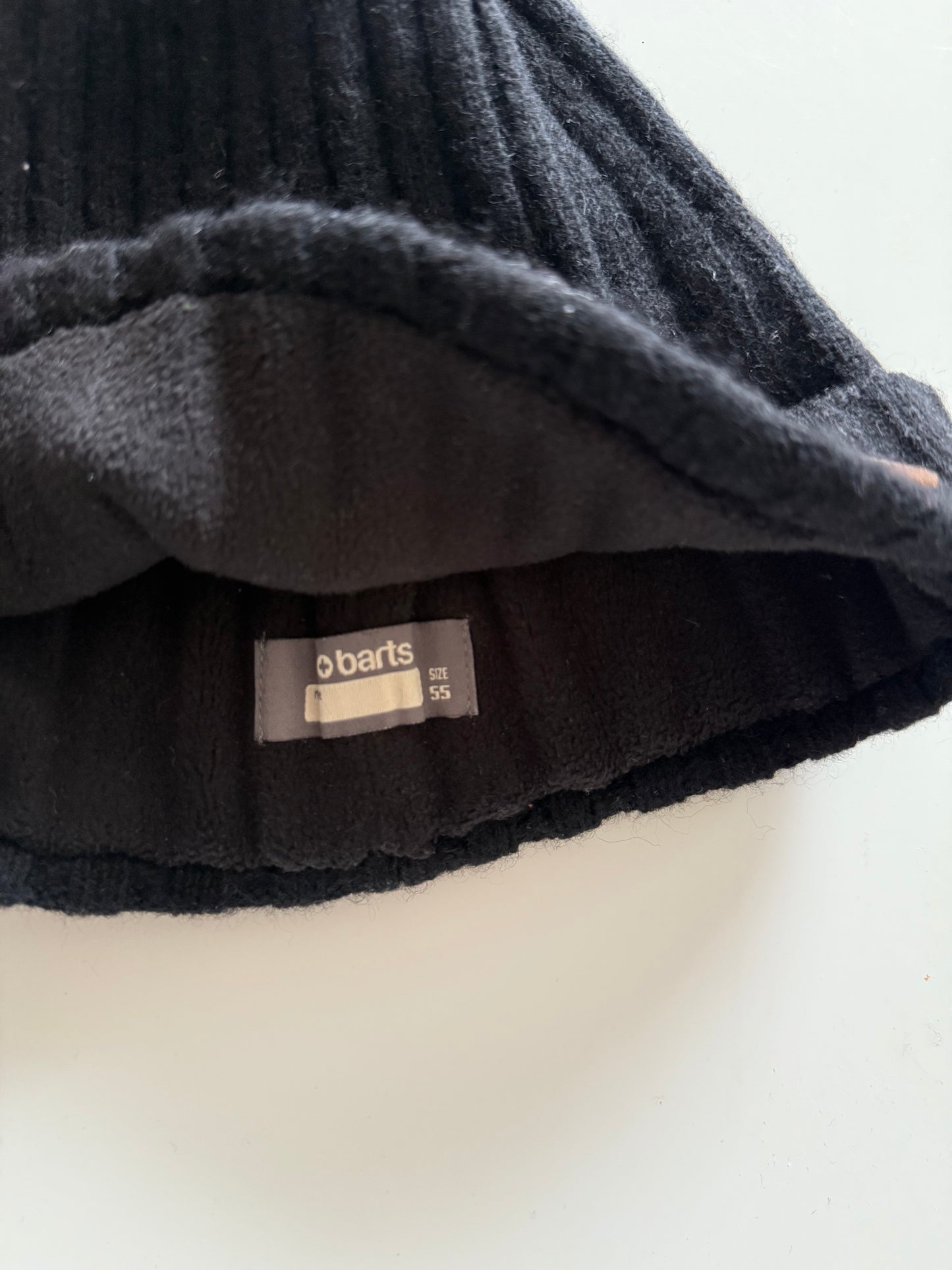 BARTS Mütze schwarz Lammwolle 55