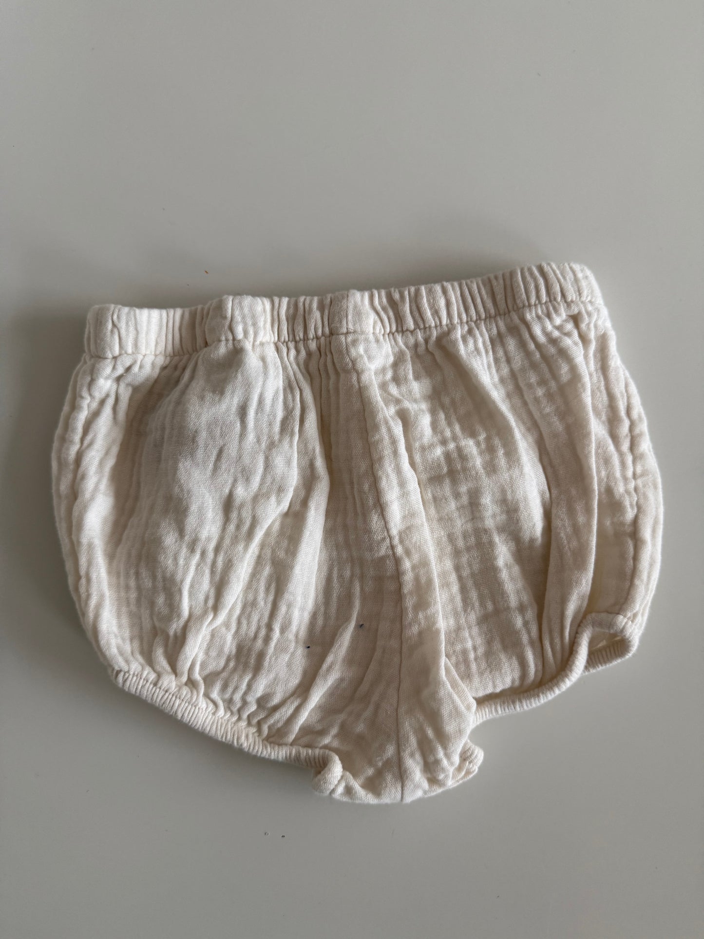 H&M Shorts Bloomers Creme weiß 74