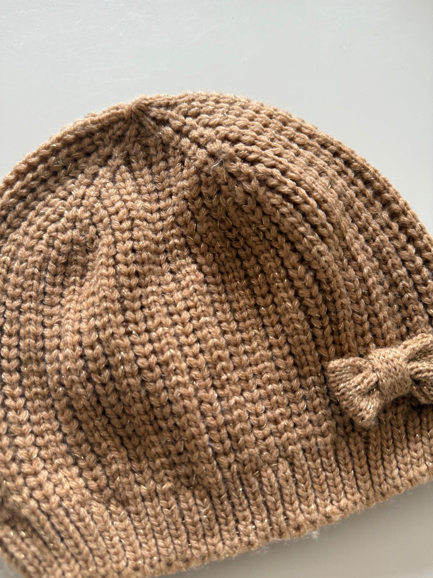 H&M Mütze beige braun Gold 92/104