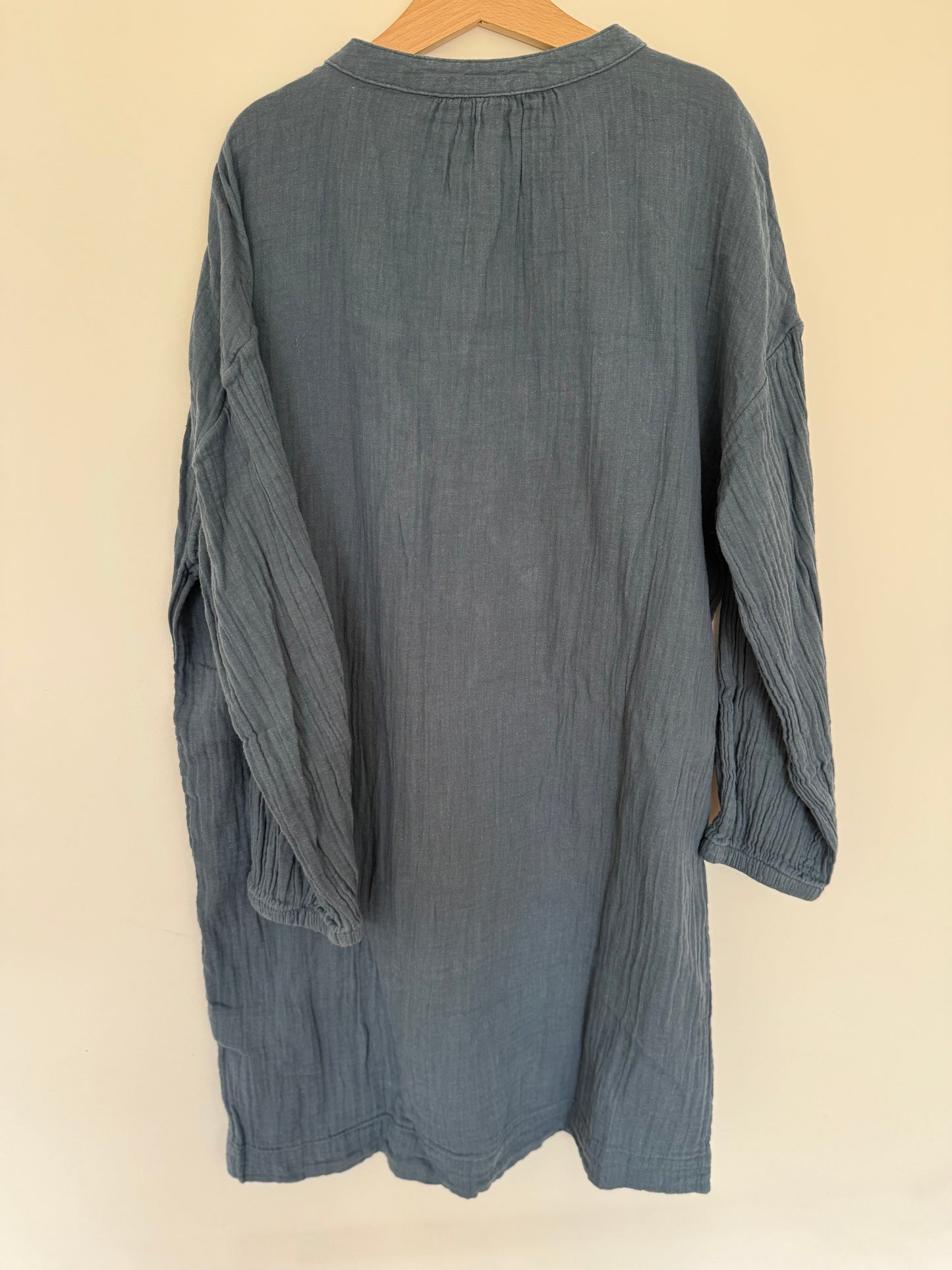 PETIT BATEAU Kleid Musselin blau 146/152