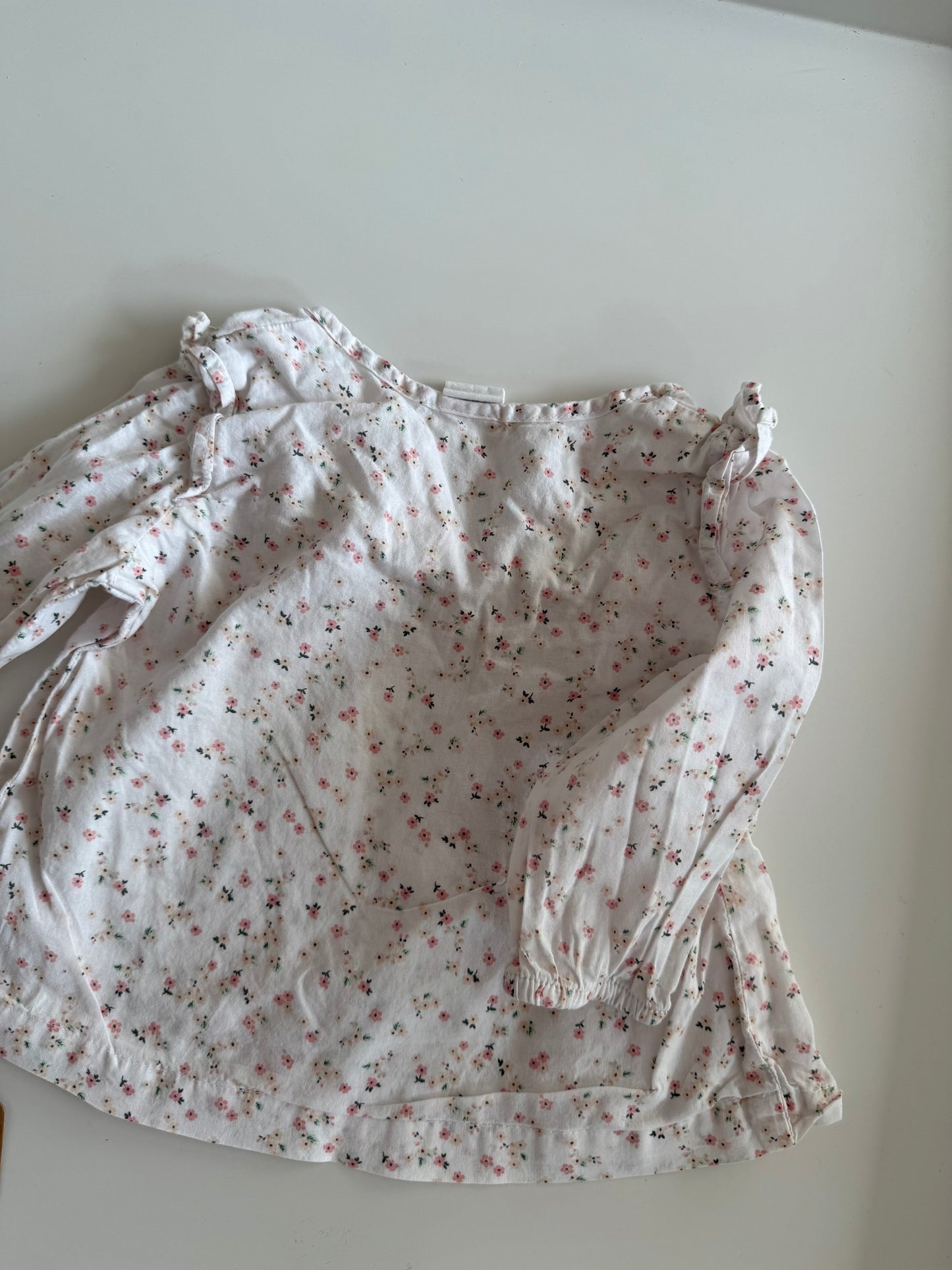H&M Bluse weiß rosa Streublumen 68