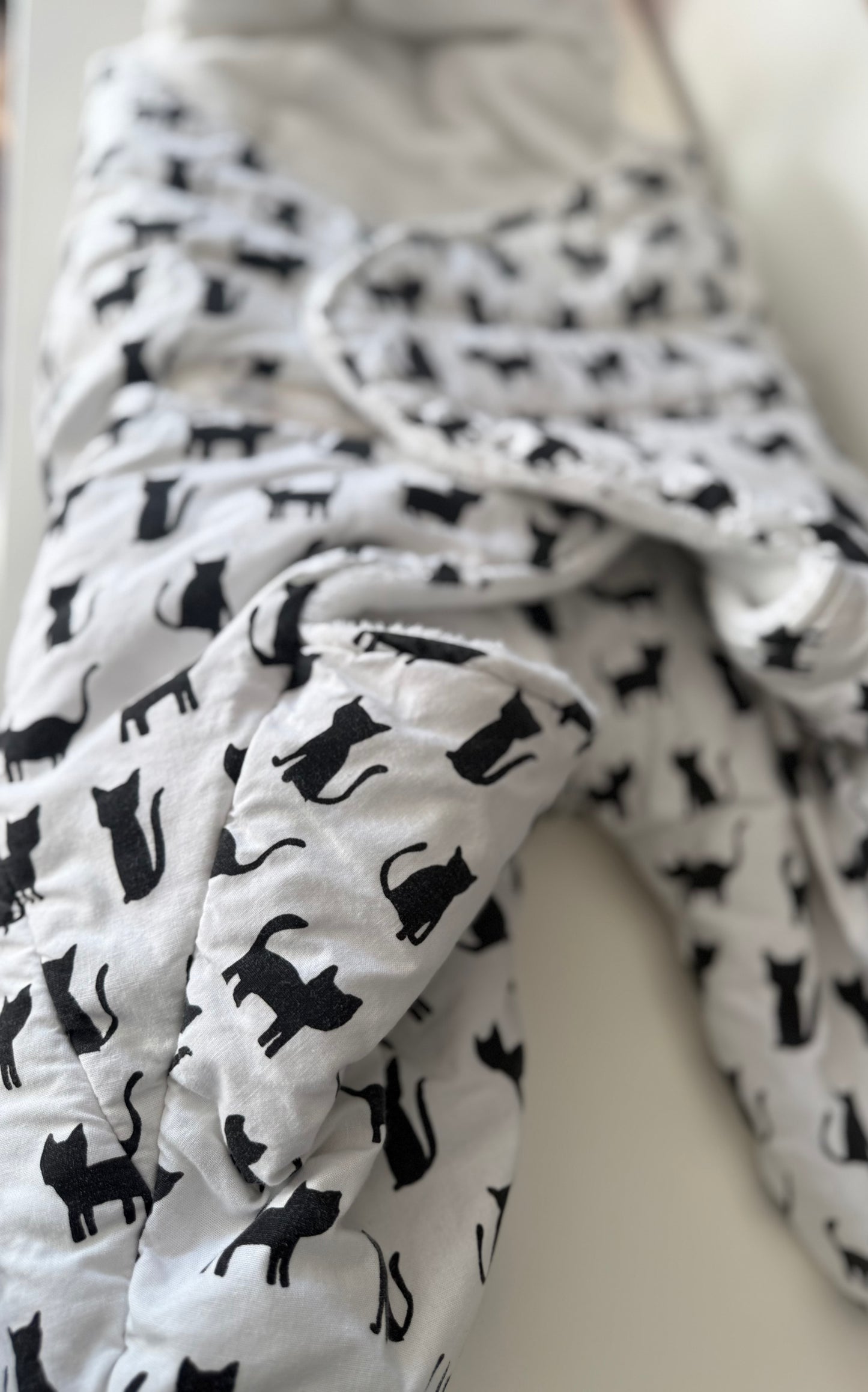 TRIXIE Fußsack Babyschale weiß schwarz Katzen