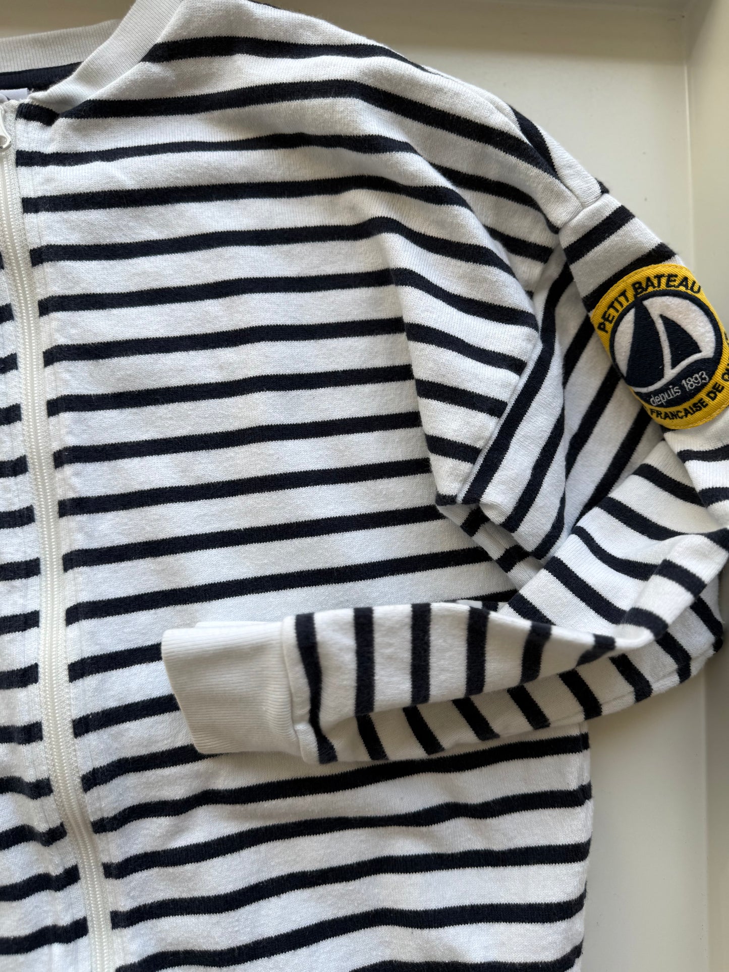 PETIT BATEAU Strickjacke blau weiß 140
