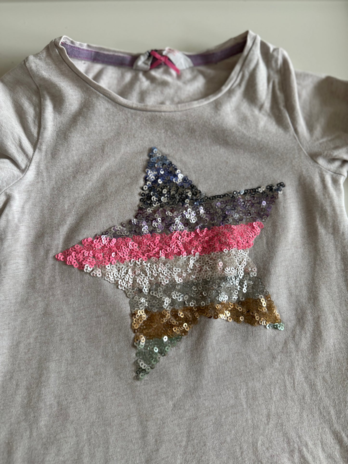 H&M Langarmshirt grau Stern pink lila 122/128