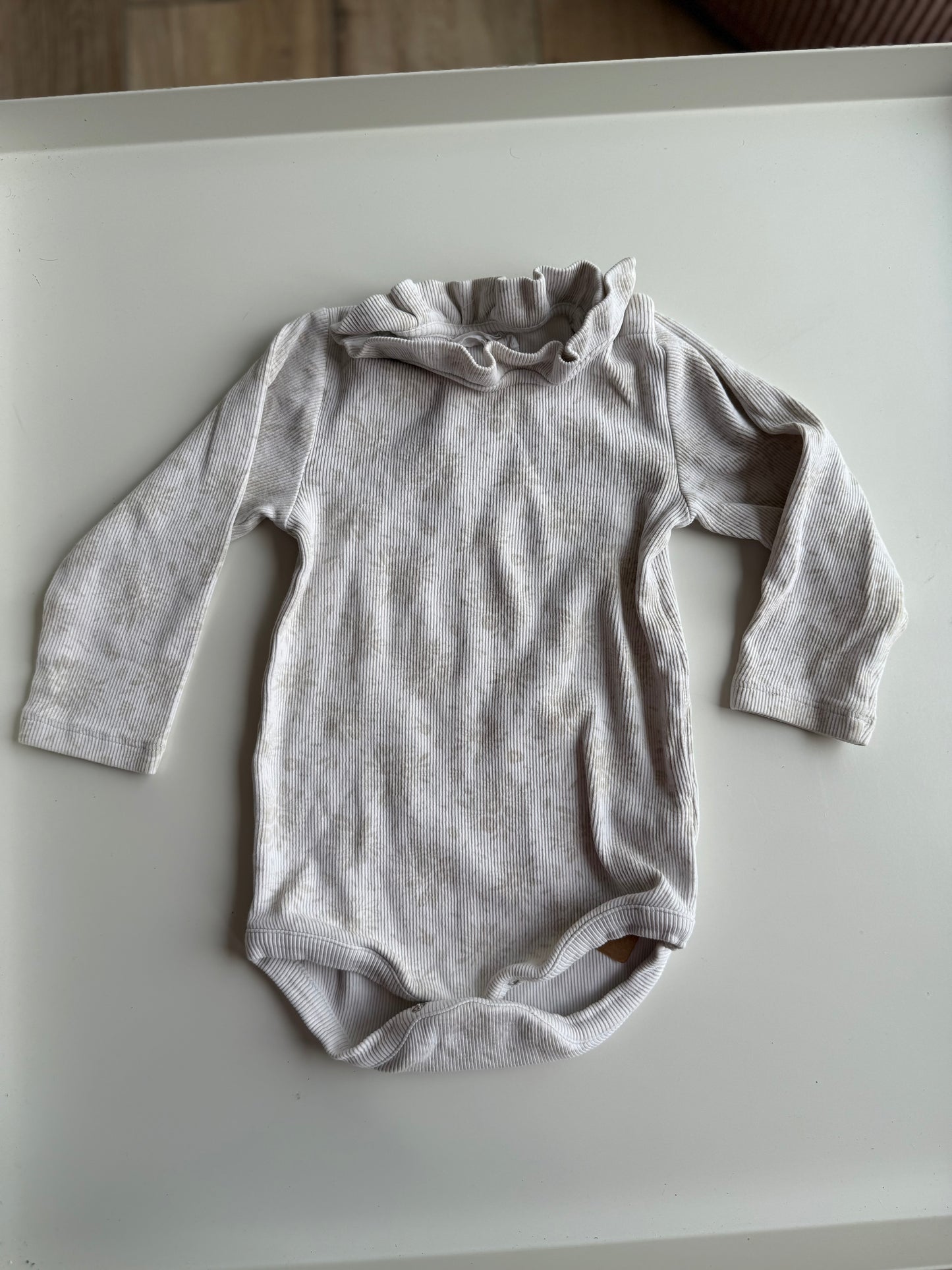 LEEVJE Body Ripp Blümchen beige 86/92