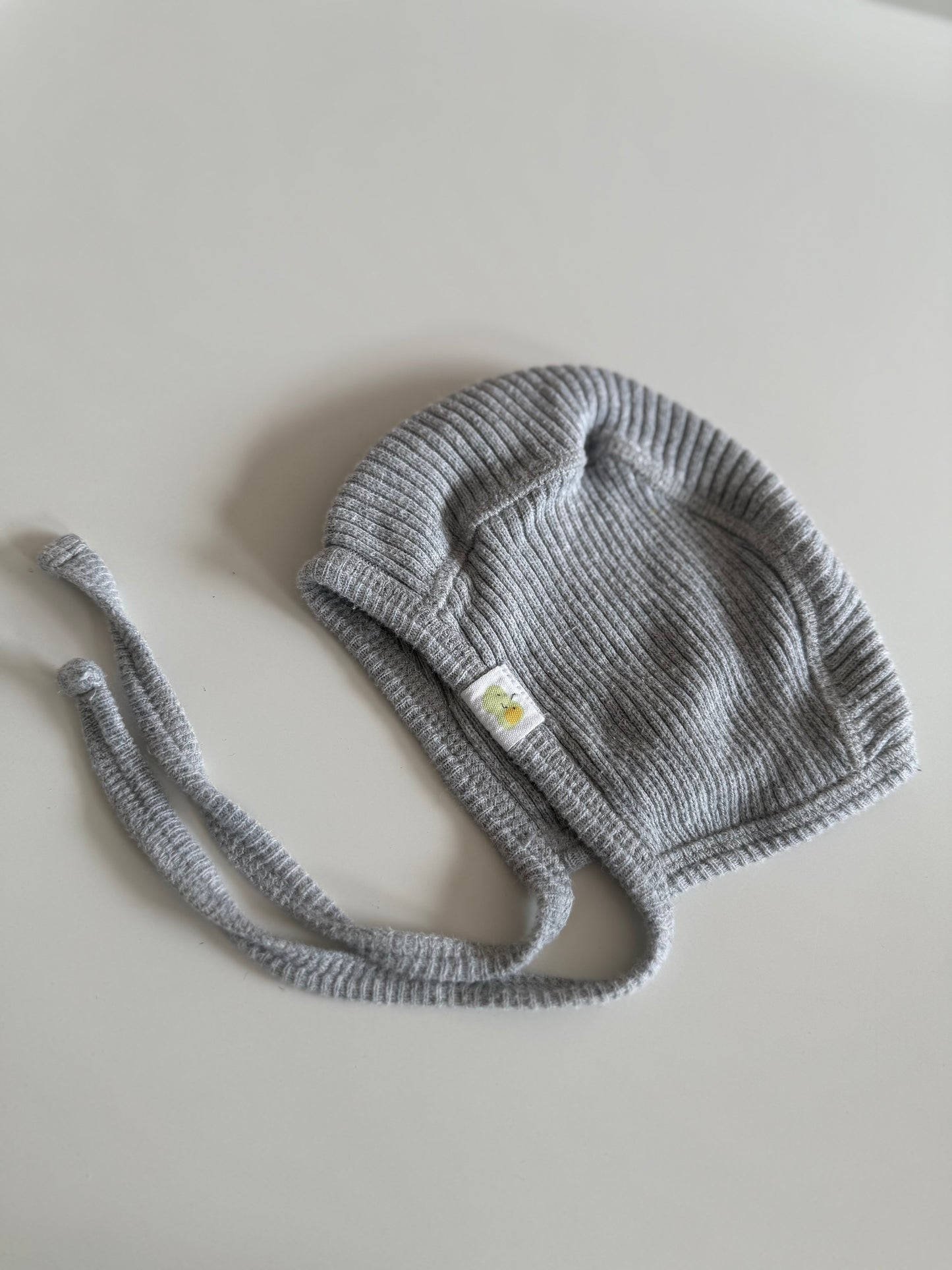 TCHIBO Mütze grau 45-48