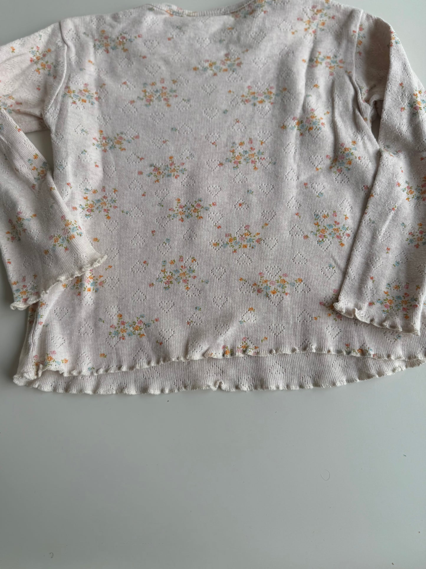ZARA Langarmshirt Ripp beige Streublumen 98