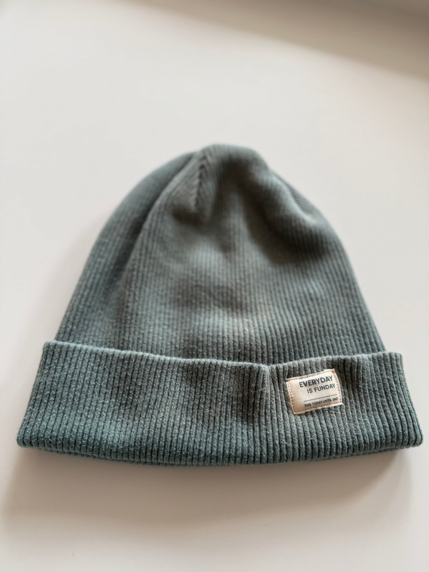 ZARA Mütze Beanie Ripp grün 56