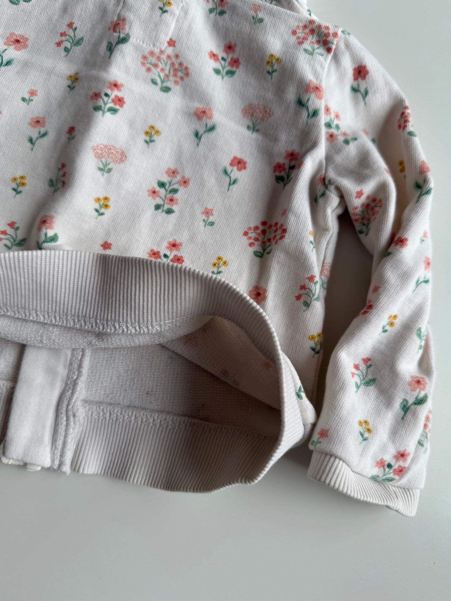 C&A Sweatjacke weiß Streublumen 74