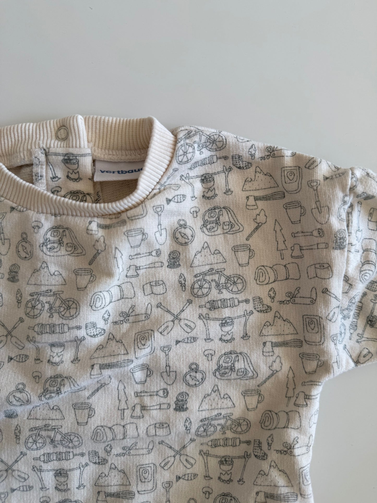 VERBAUDET Sweatshirt Fahrräder Camping beige 68