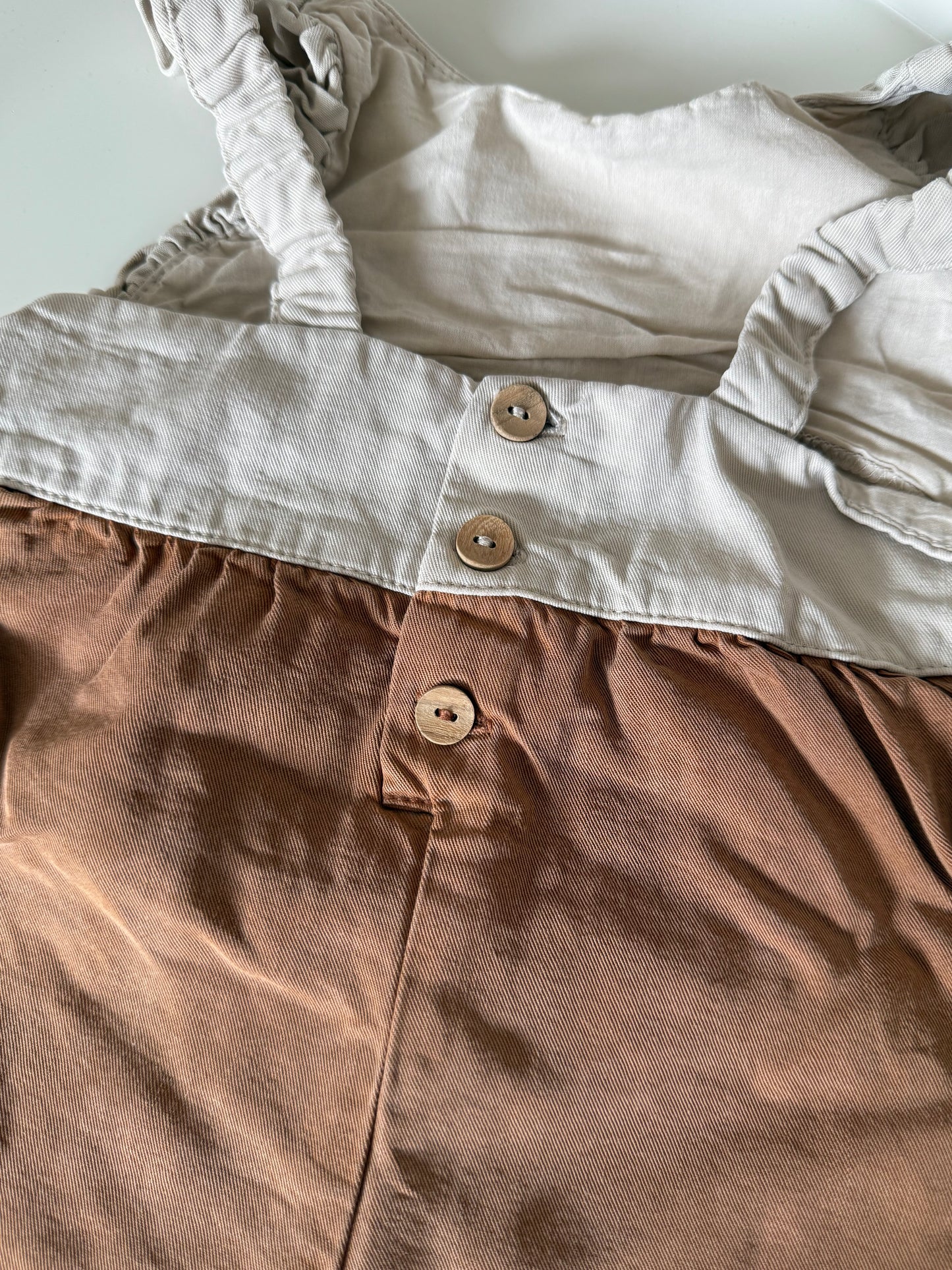 ZARA Strampler Latzhose braun beige 80