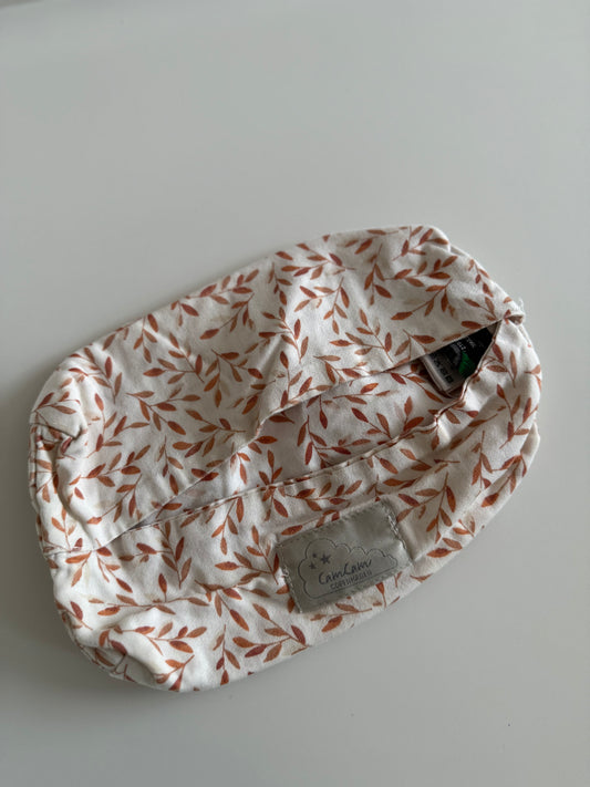 CAM CAM COPENHAGEN Feuchttuchhülle Blätter Orange weiß