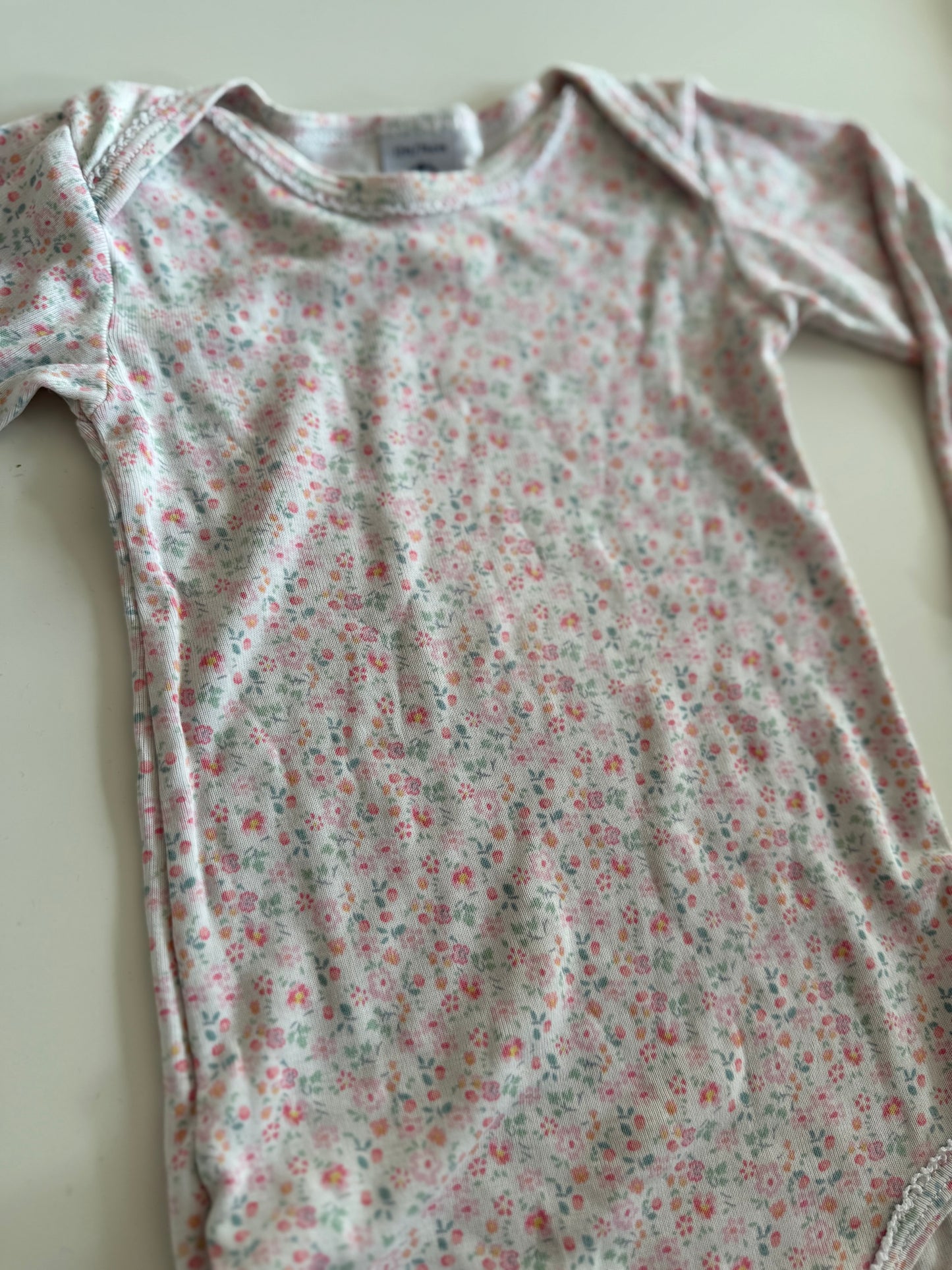 PETIT BATEAU Body rosa Streublumen 74