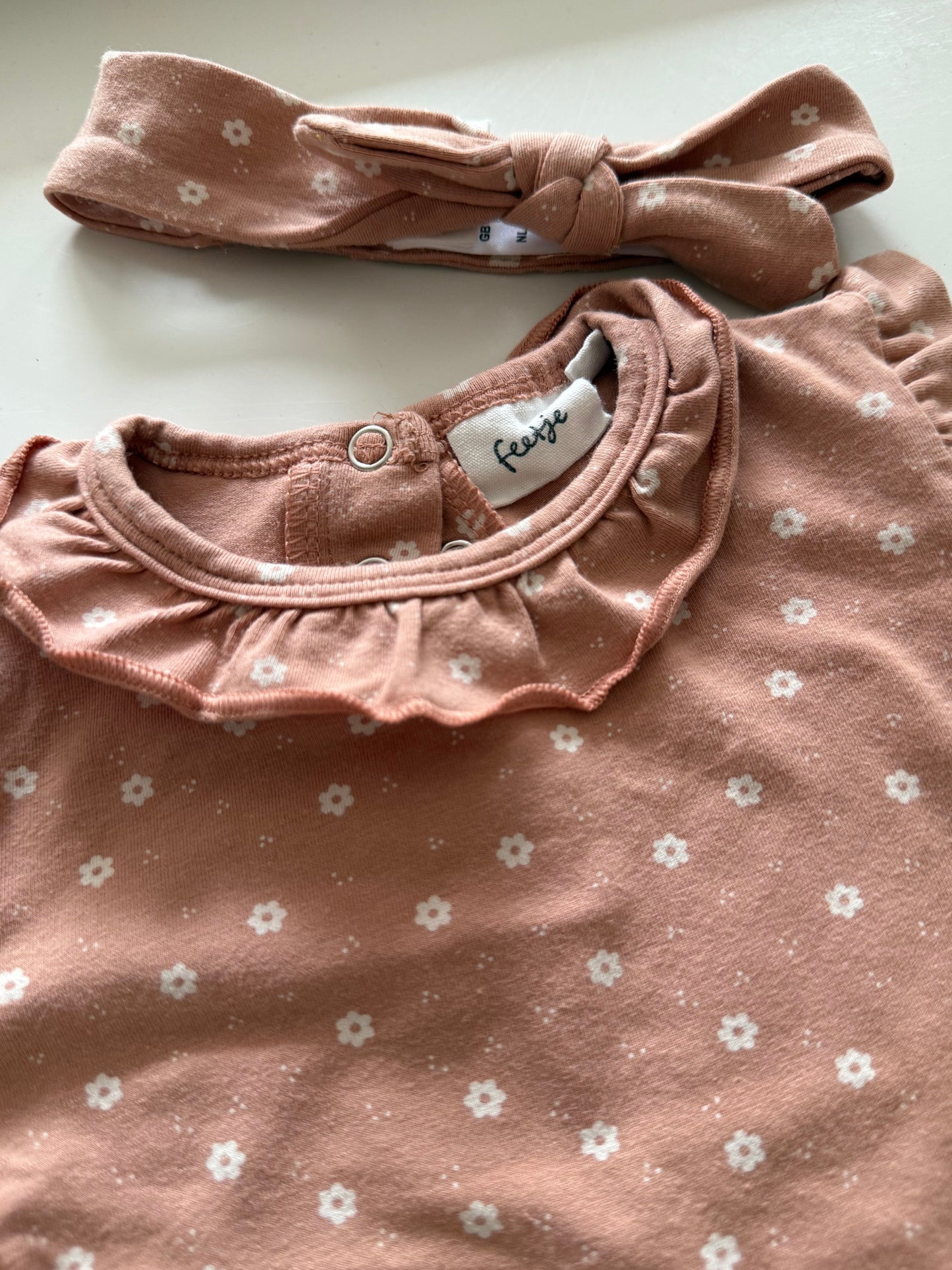 FEETJE Kleid altrosa mit Stirnband 74