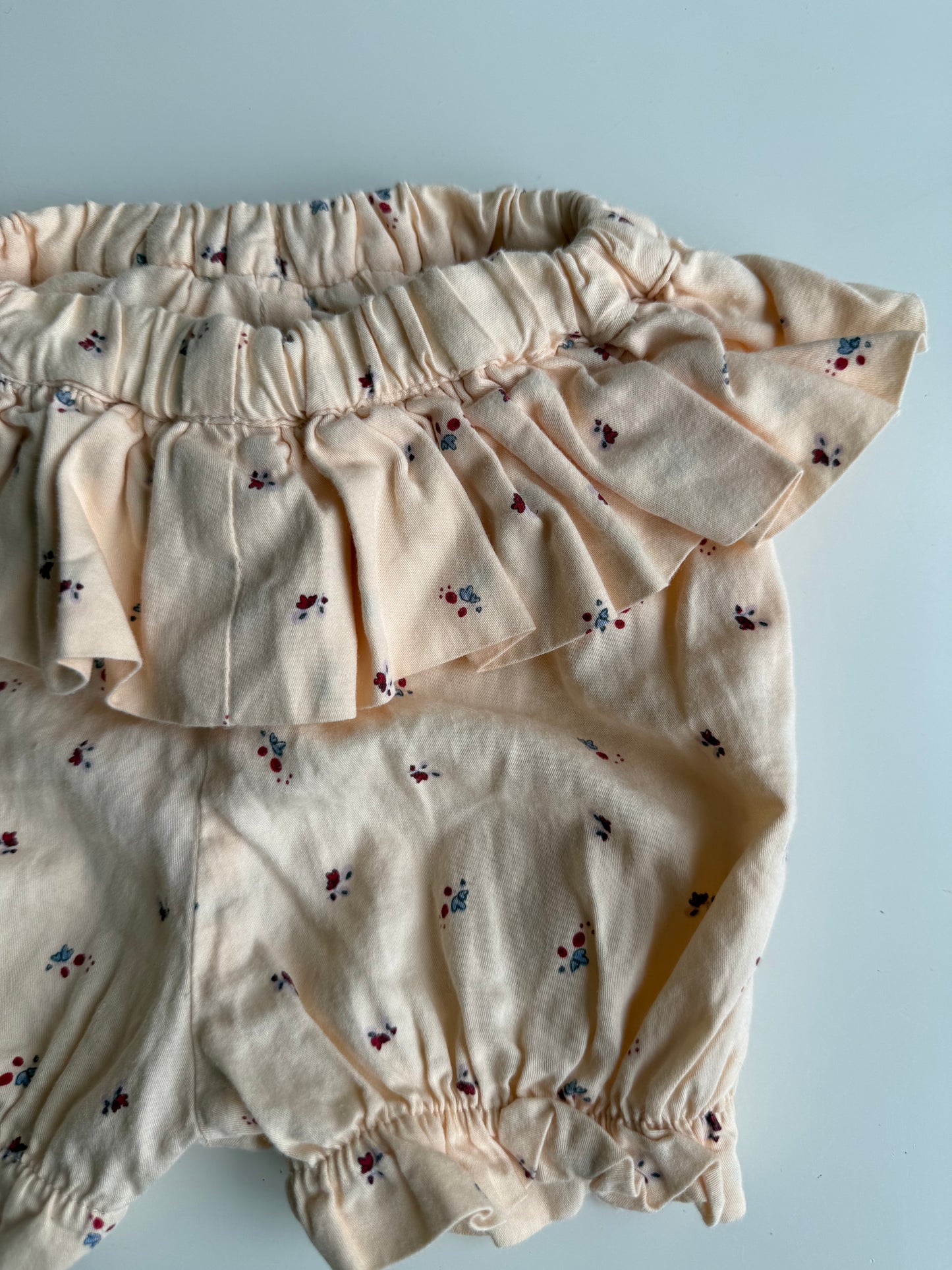 KONGES SLØJD Shorts apricot Blümchen 62/68