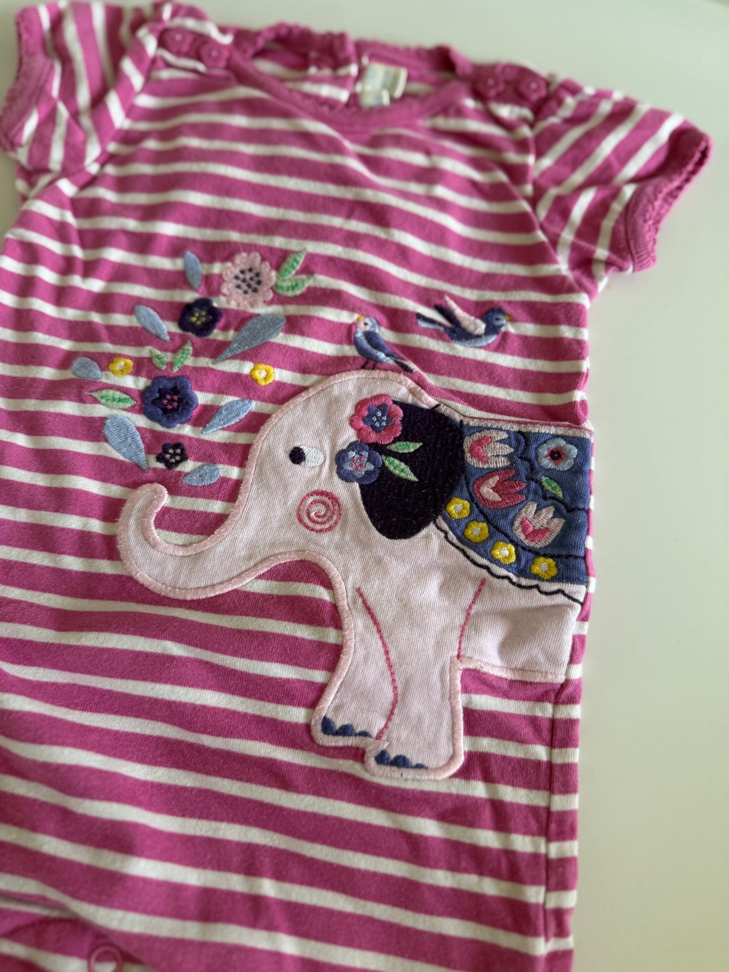 JoJo MAMAN BEBE kurzer Strampler Elefant pink gestreift 62/68