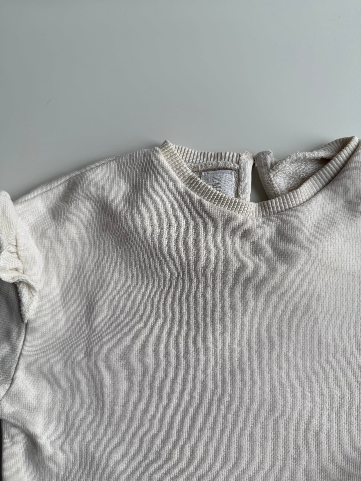 ZARA Sweatshirt Rüschen weiß 68
