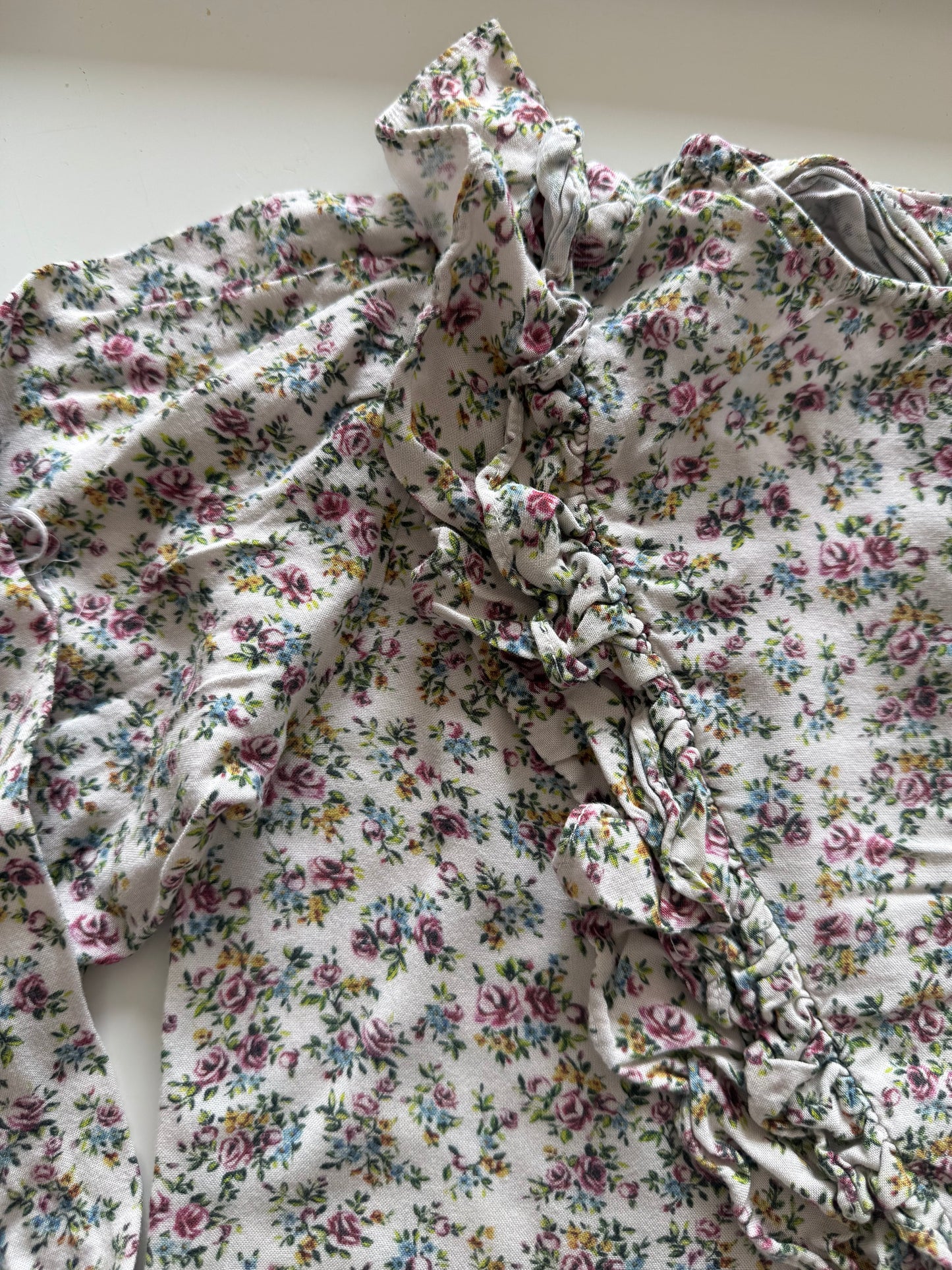 ZARA Bluse Streublumen 134