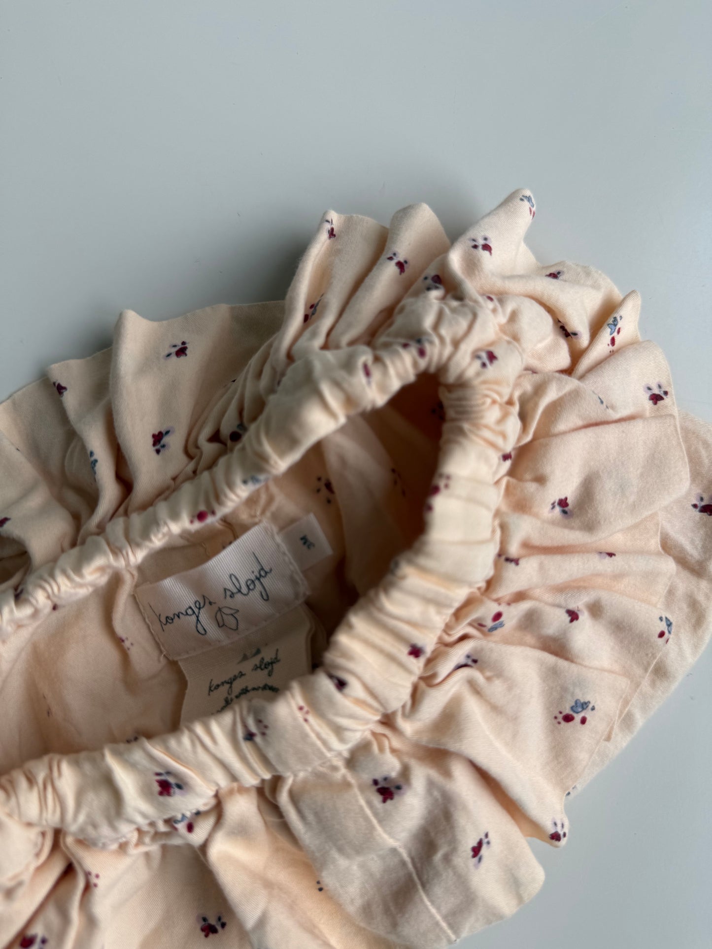 KONGES SLØJD Shorts apricot Blümchen 62/68