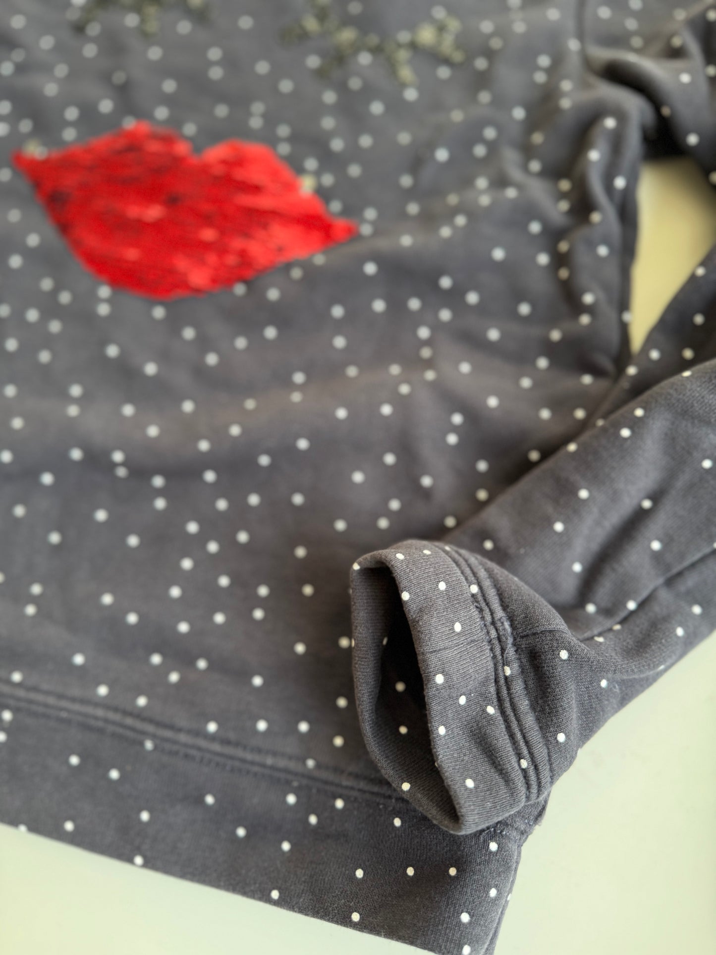 S. OLIVER Sweatshirt Streich Pallietten Kussmund dunkelblau 116/122