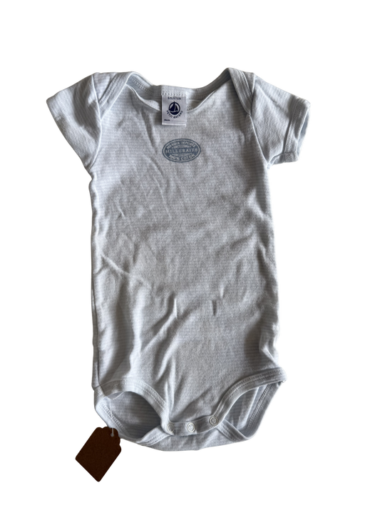 PETIT BATEAU Body kurzarm hellblau weiß 62/68