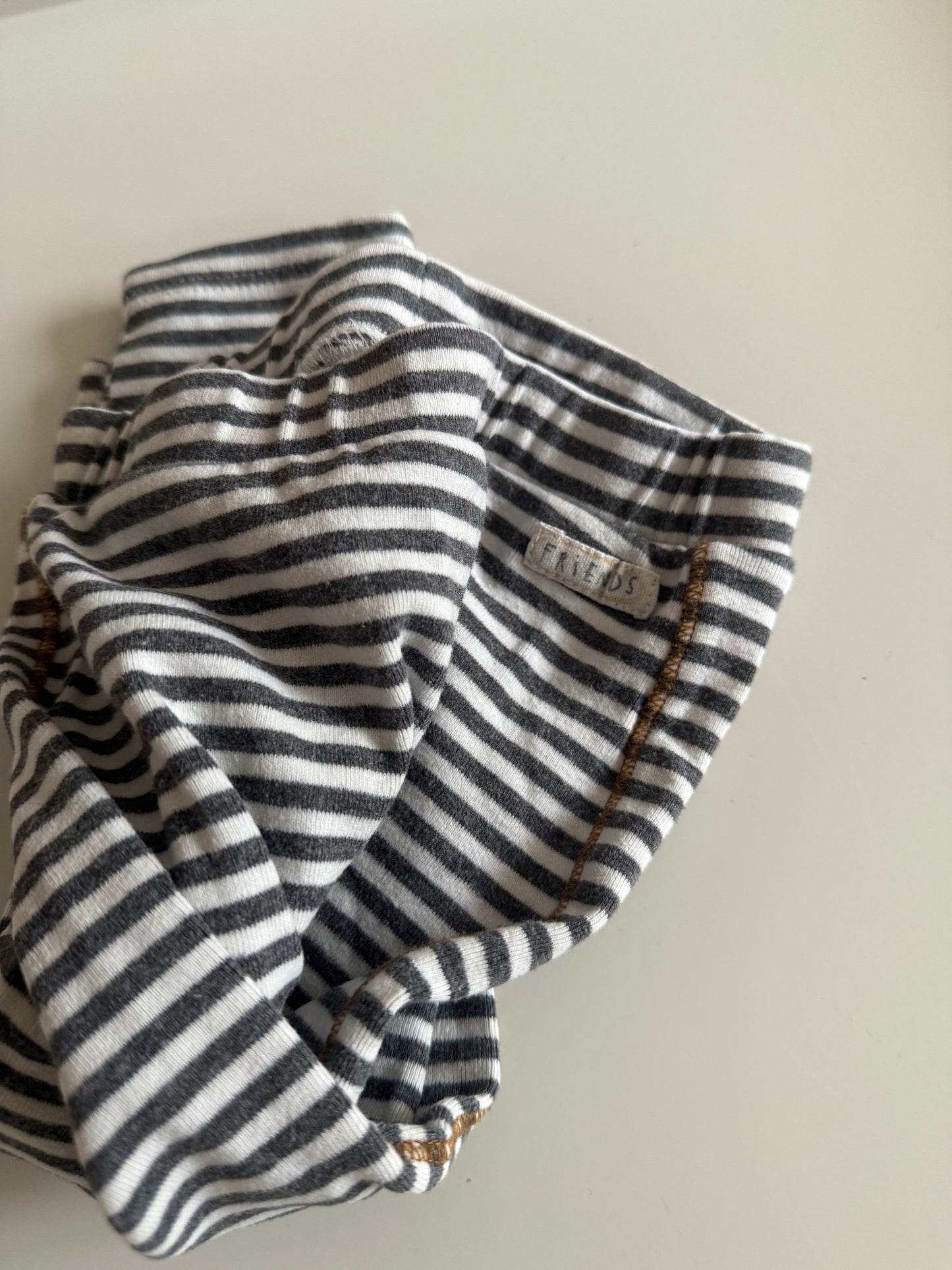 ZARA Hose grau weiß gestreift 92