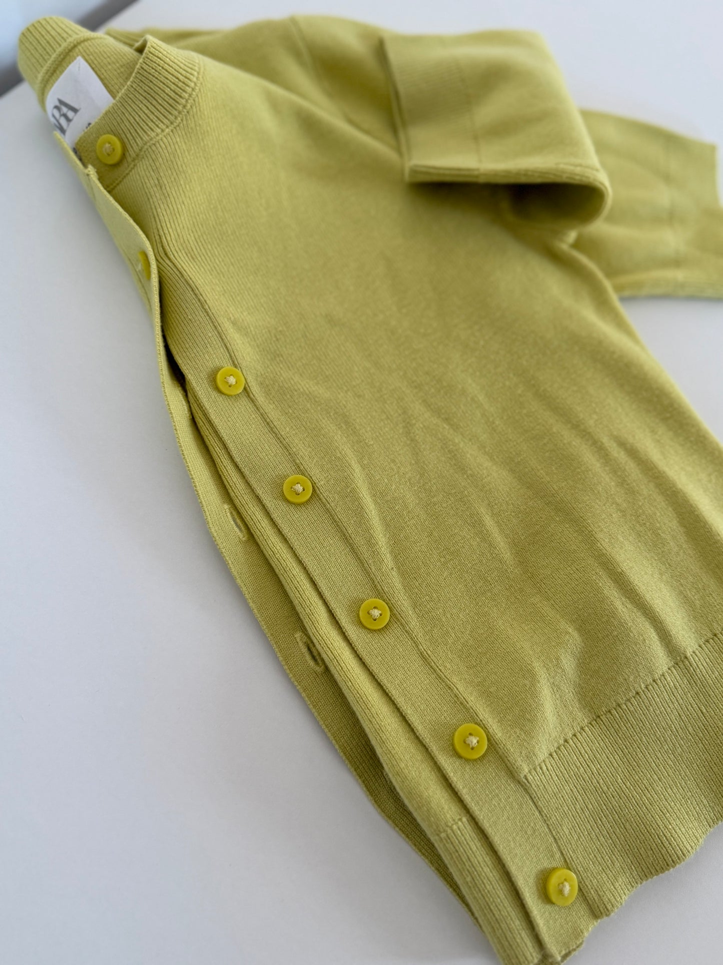 ZARA Strickjacke Kurzarm gelb 140