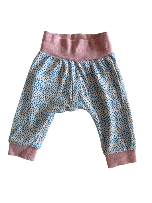 BO Hose hellblau rosa 62