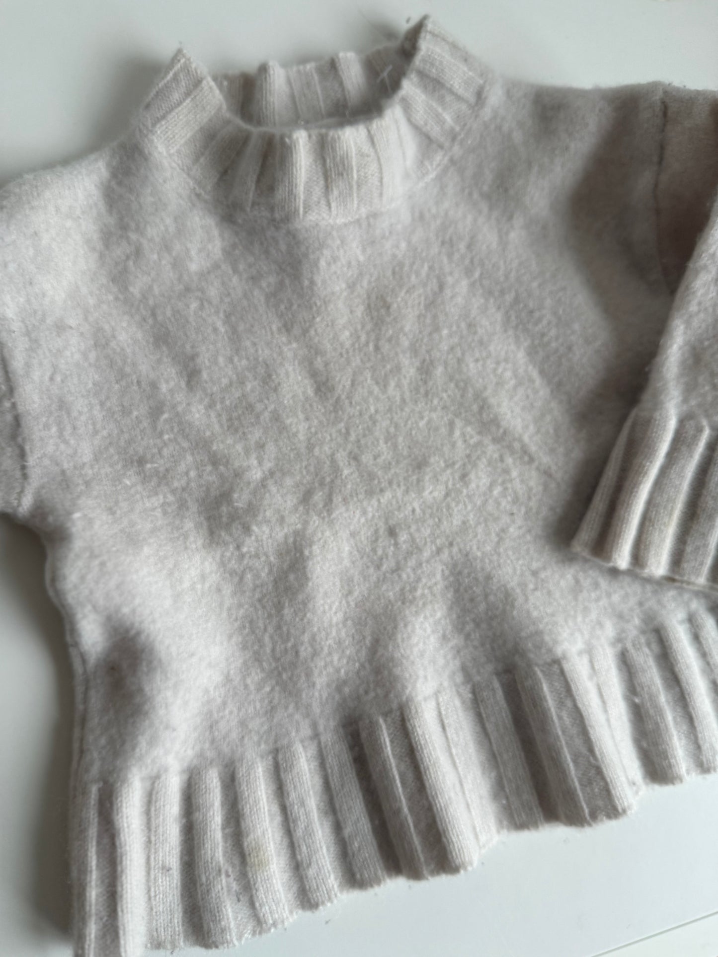 ZARA Cashmere Pullover Creme beige weiß 74