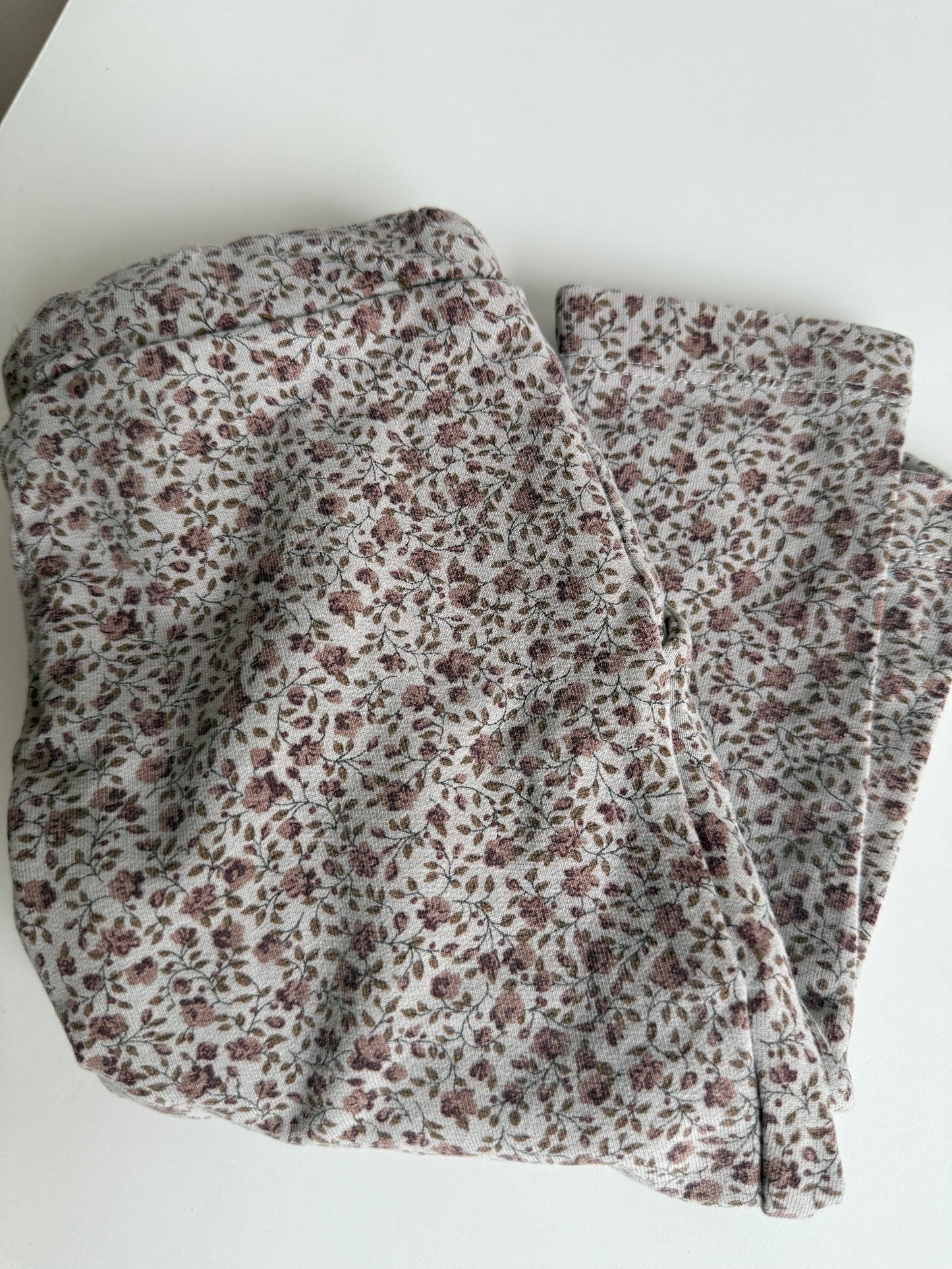 WHEAT Sweathose Streublumen Braun grau rot 74