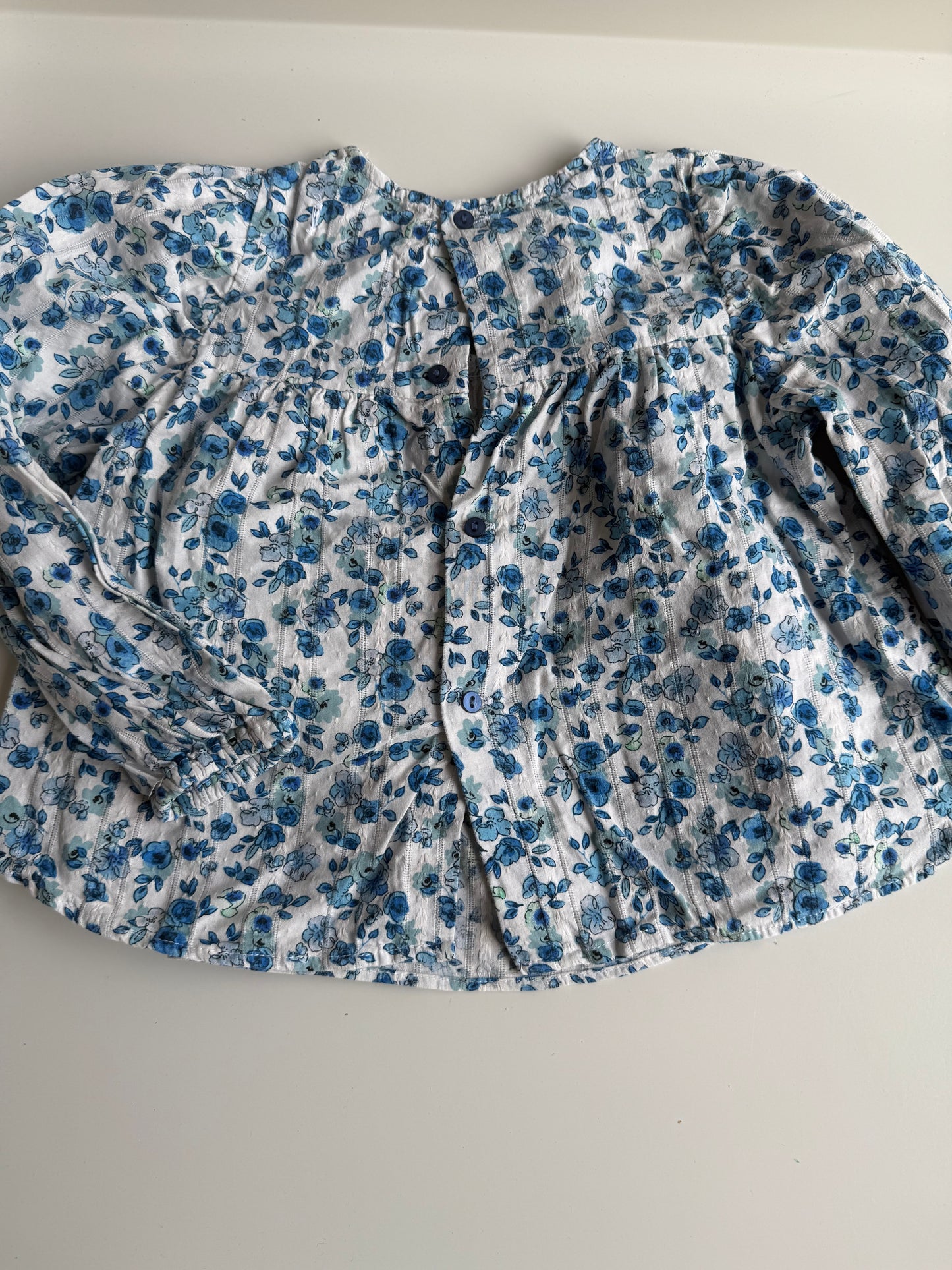 ZARA Bluse Streublumen blau weiß 104