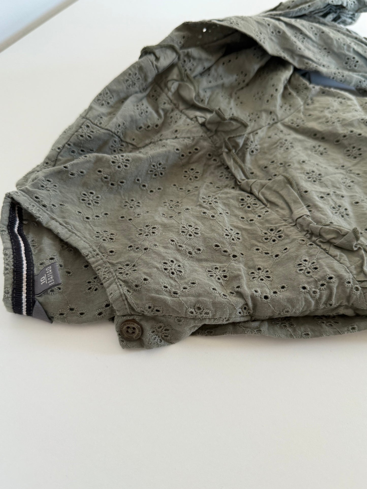 LEVV Bluse Khaki grün Lochmuster 134/140