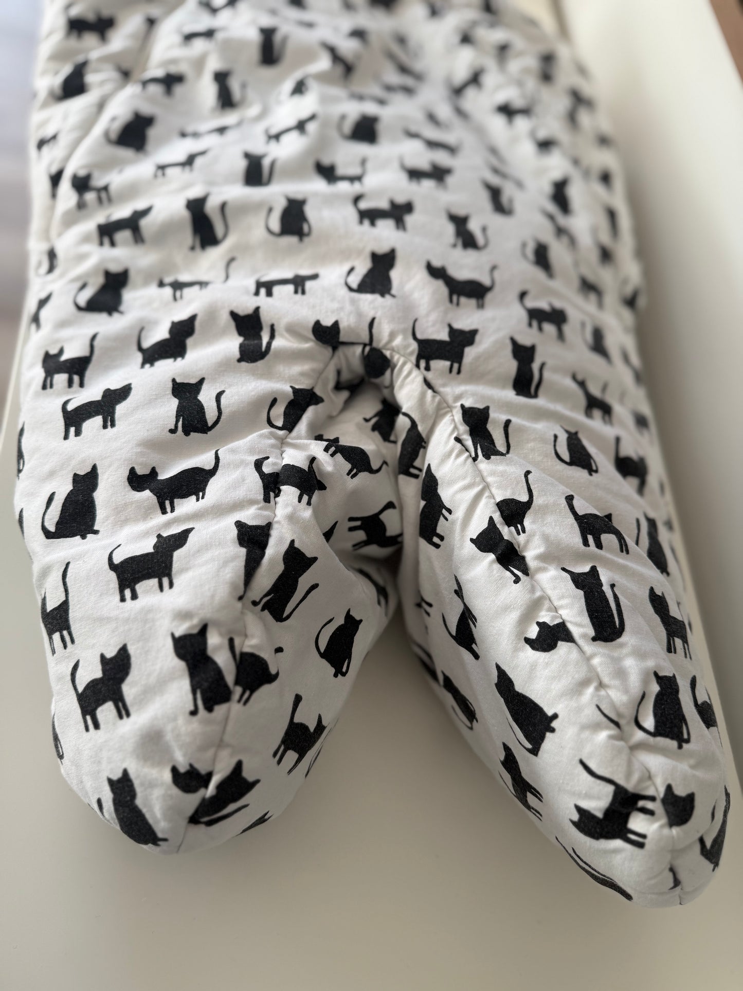 TRIXIE Fußsack Babyschale weiß schwarz Katzen