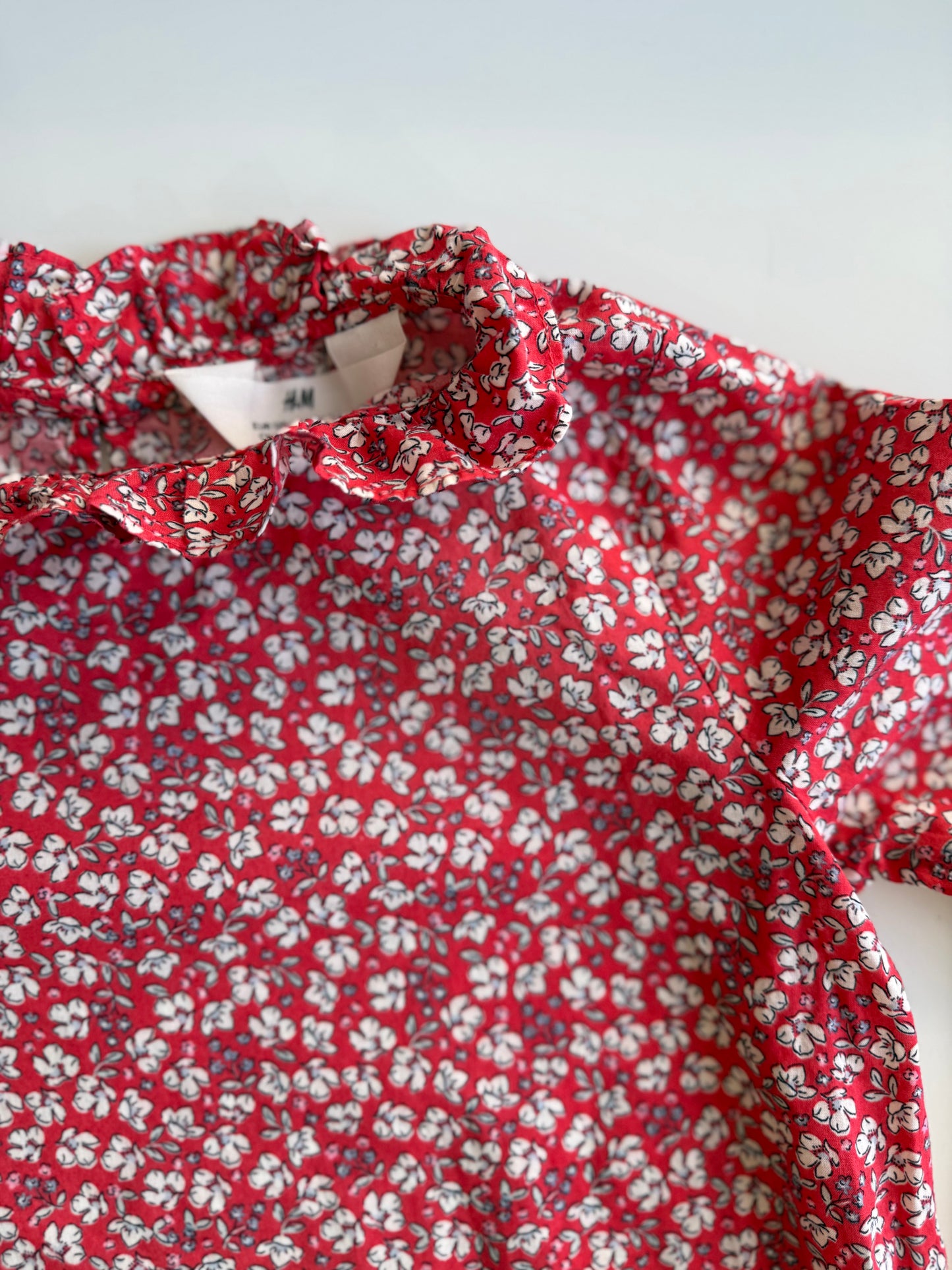 H&M Bluse Streublumen rot 128