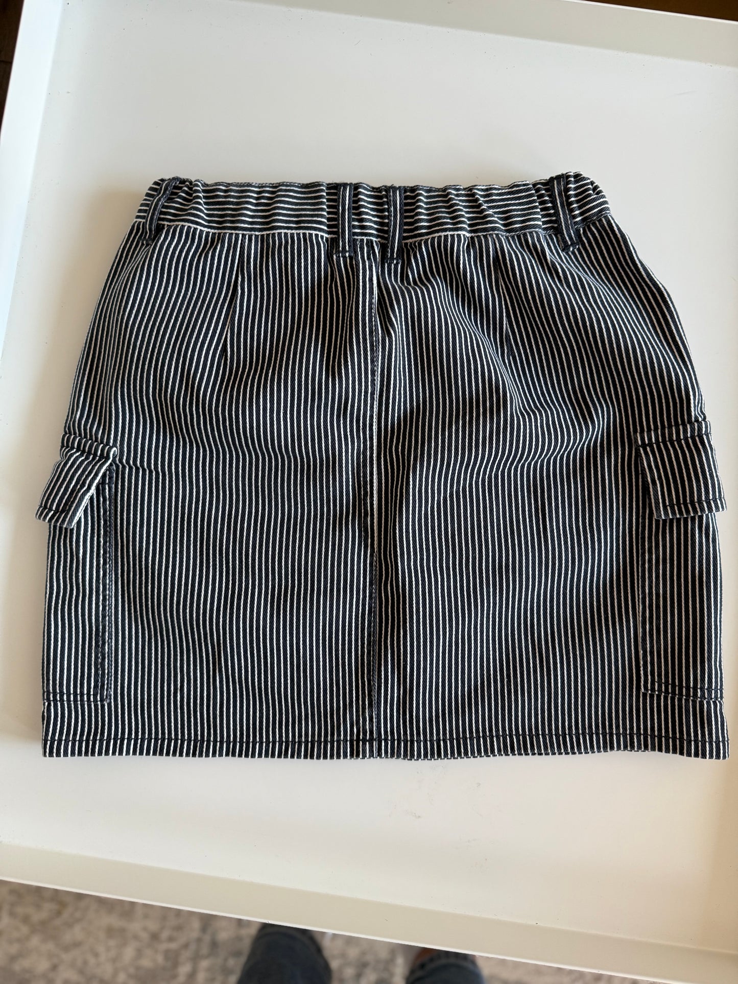 NAME IT Rock blau weiß gestreift 152