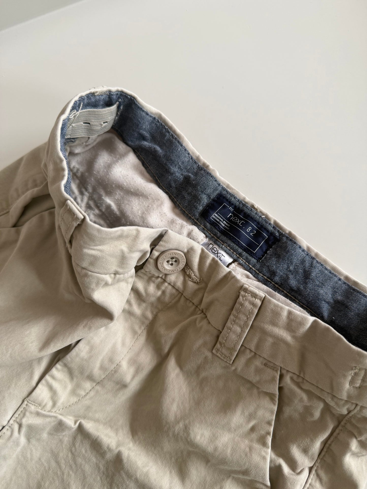 NEXT Chino Shorts beige 128