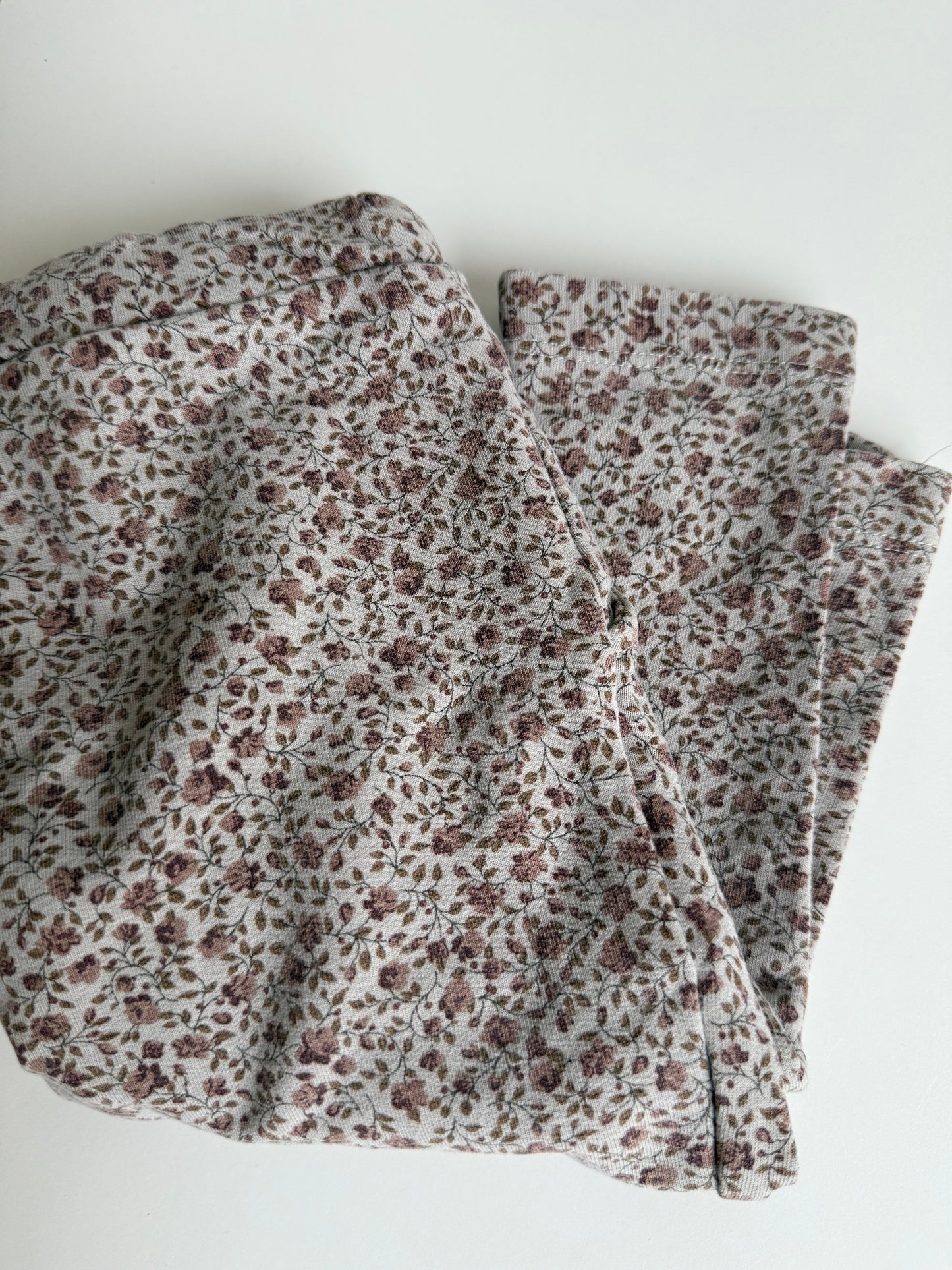 WHEAT Sweathose Streublumen Braun grau rot 74