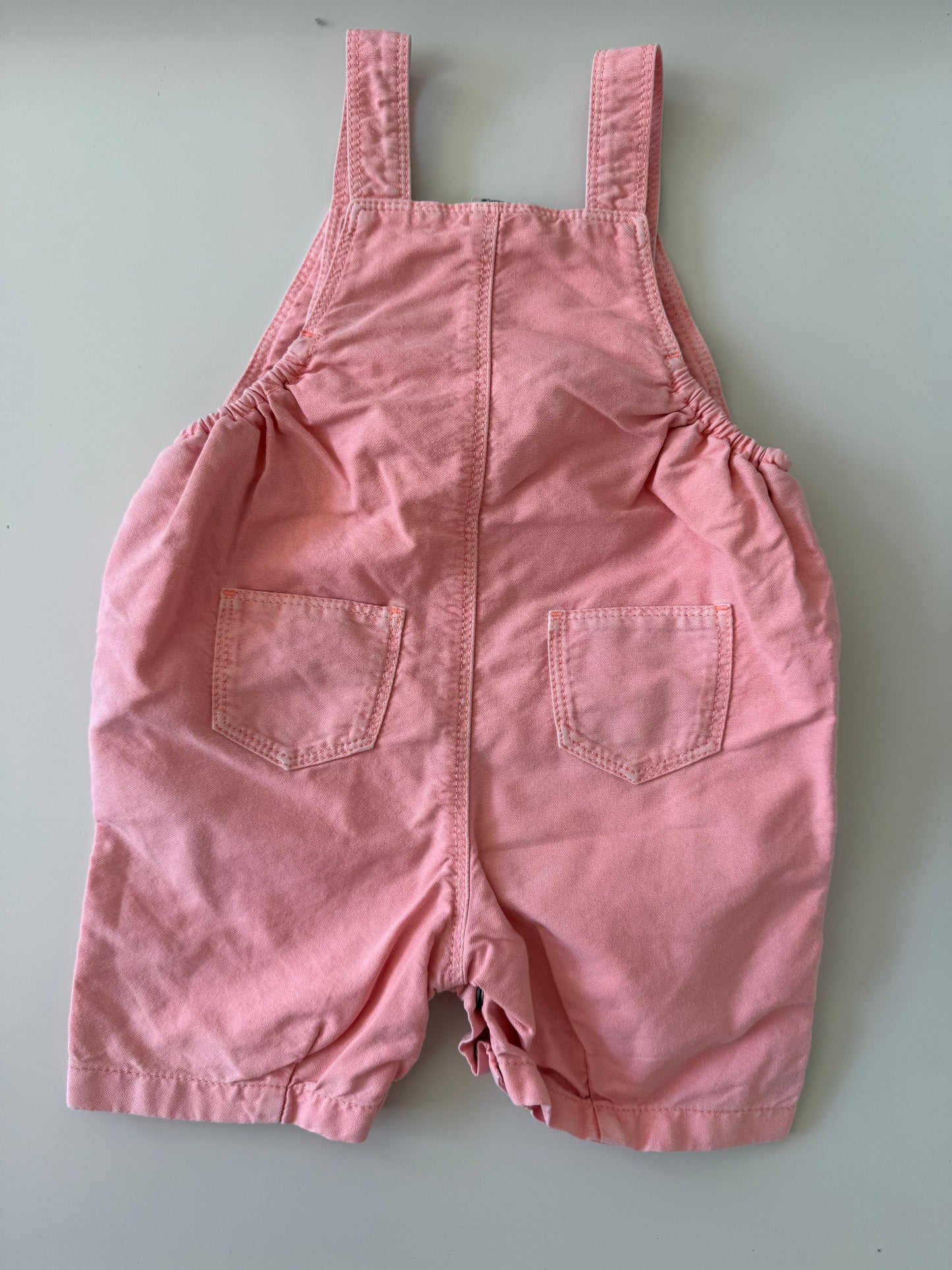 PETIT BATEAU Kinder Latzhose kurz Shorts neon pink 74