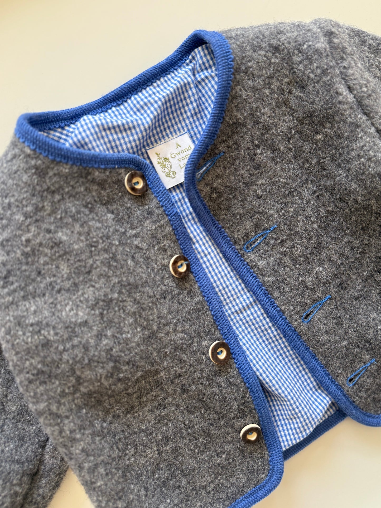 A GWOND VOM LAND Janker Jacke Schurwolle grau blau 74