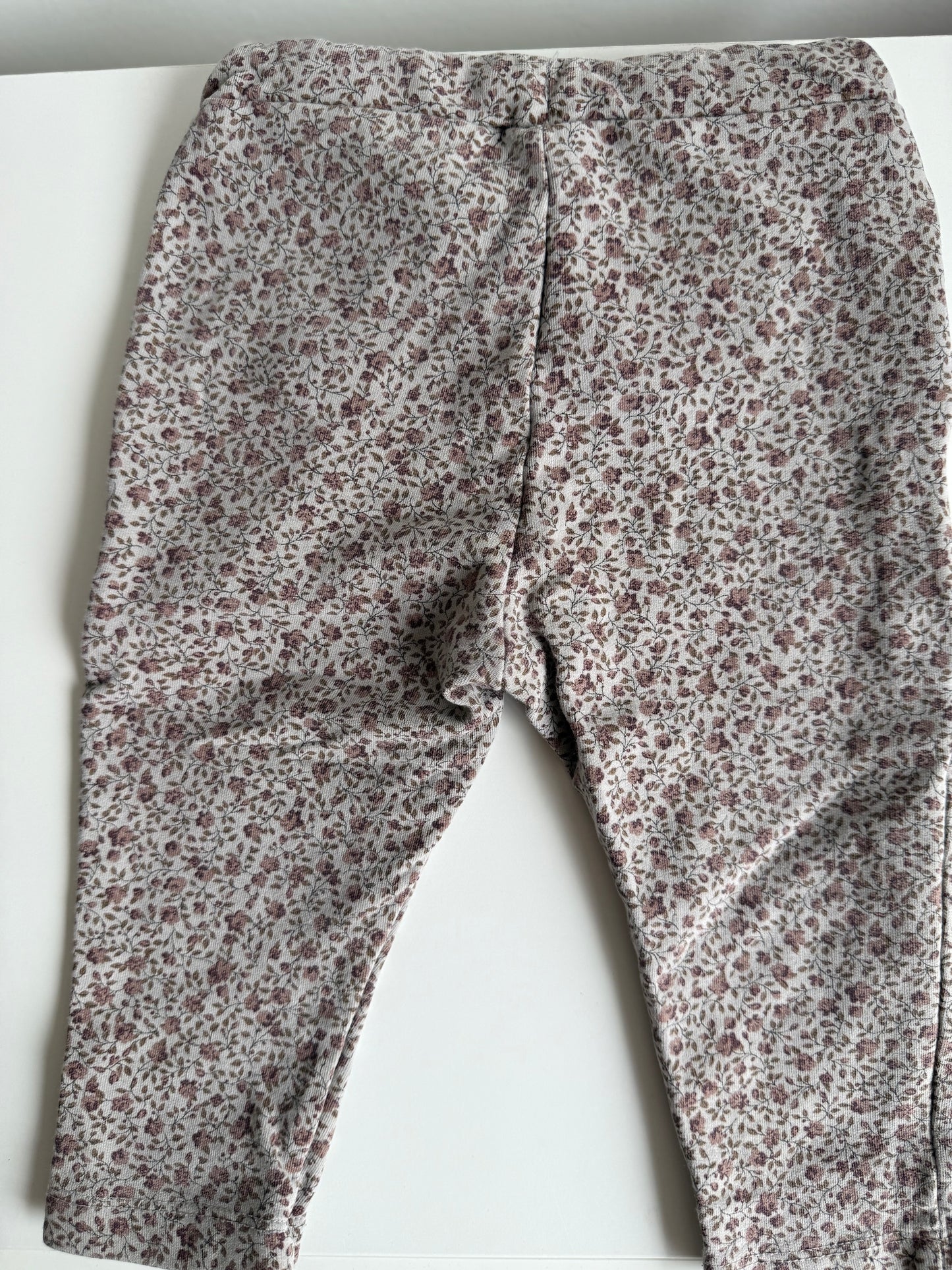 WHEAT Sweathose Streublumen Braun grau rot 74