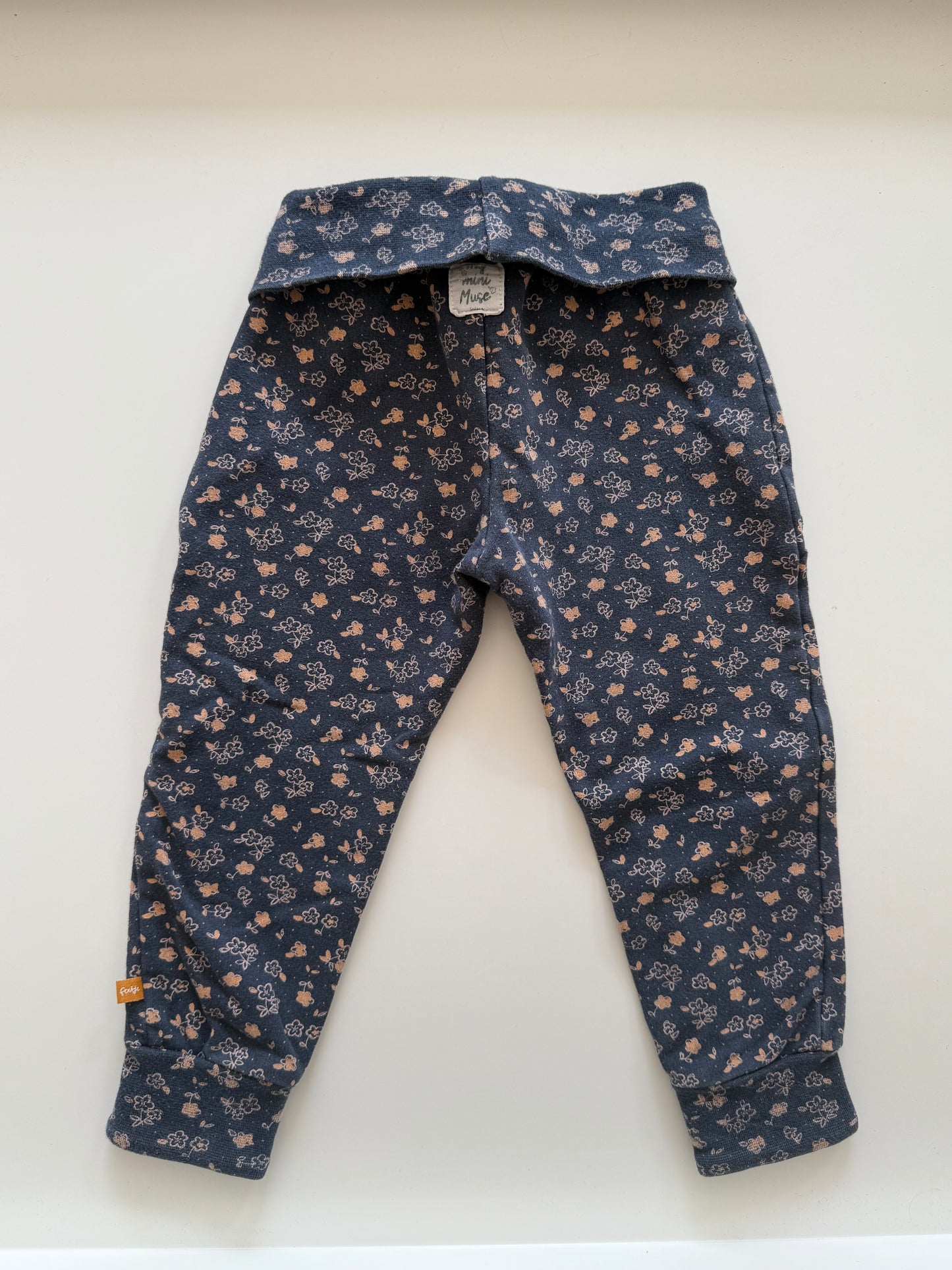 FEETJE Hose dunkelblau Streublumen 86