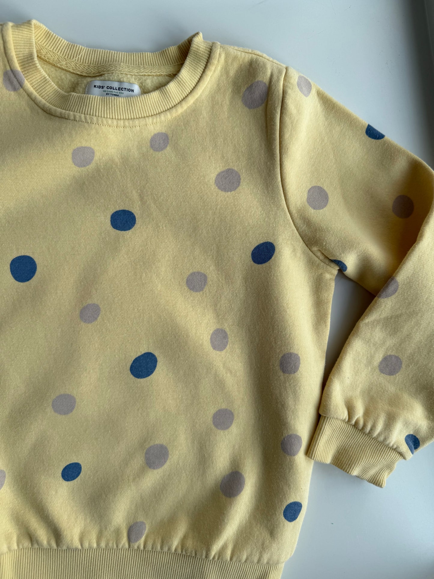 TCHIBO Sweatshirt bunt gepunktet gelb 122/128