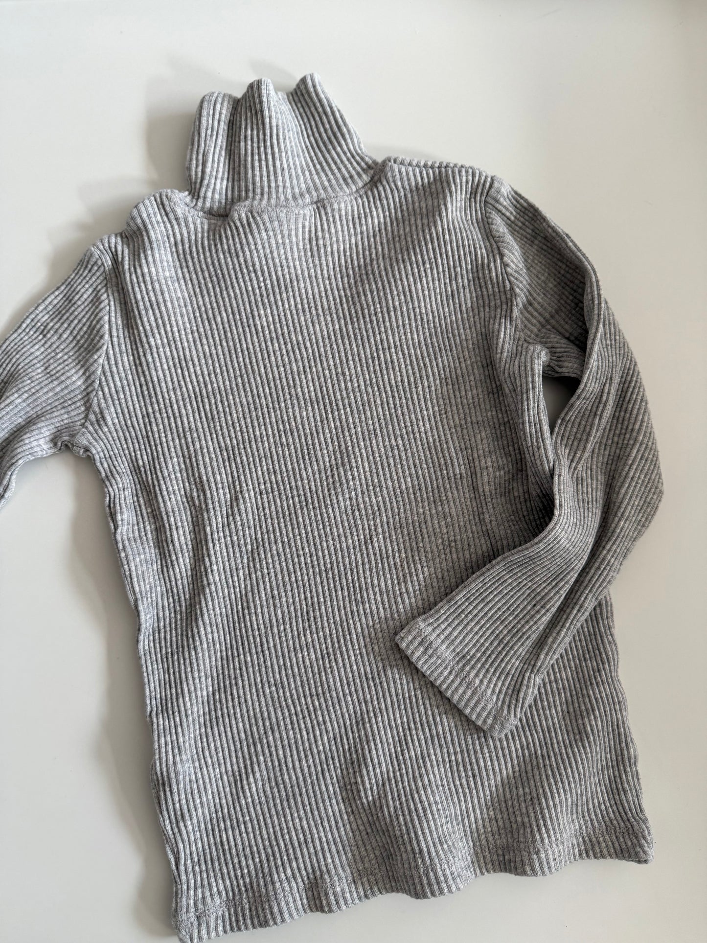 ZARA Langarmshirt Rollkragen Ripp grau 110