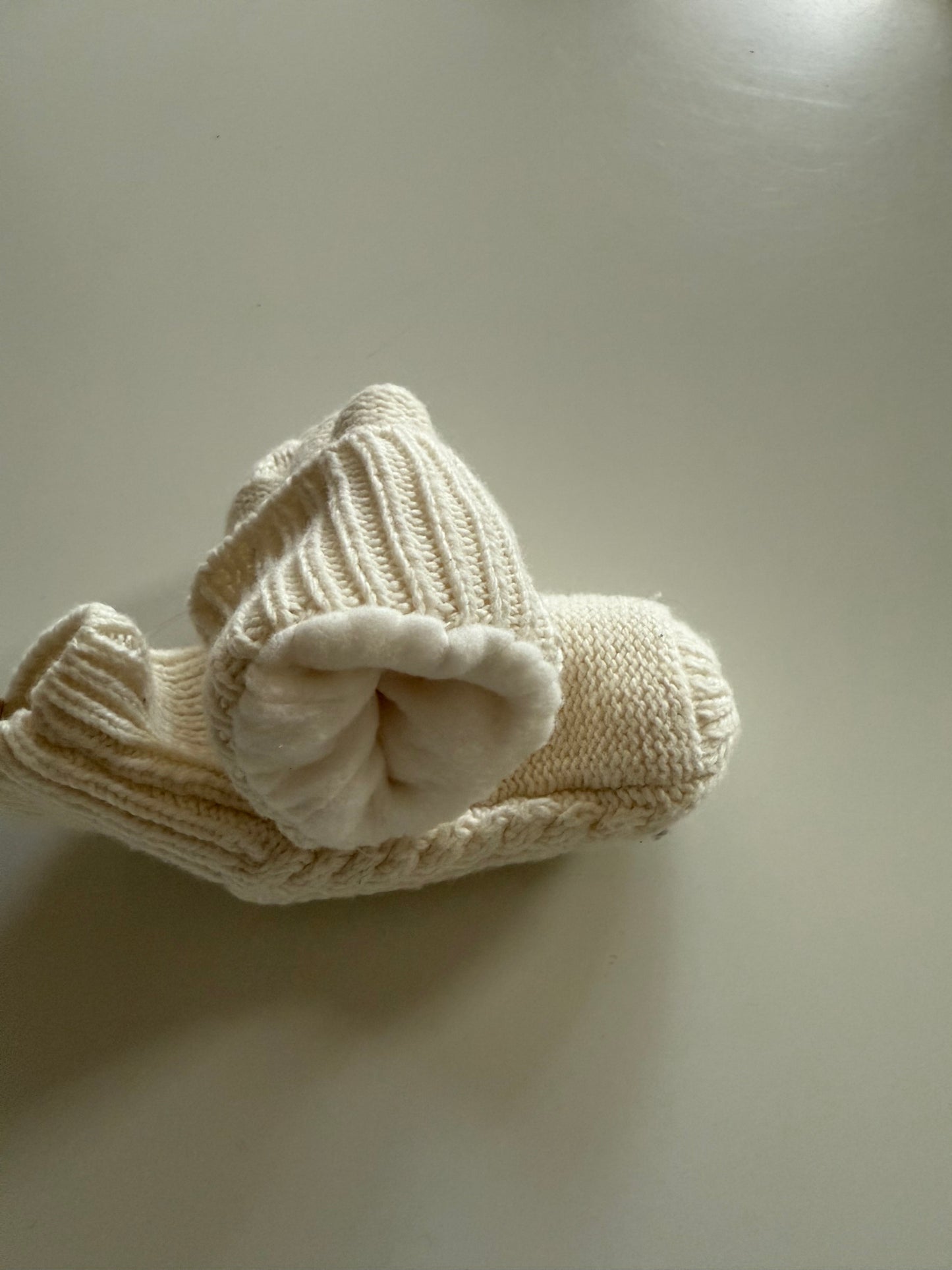 H&M Handschuhe Fäustlinge cremeweiß 86/92