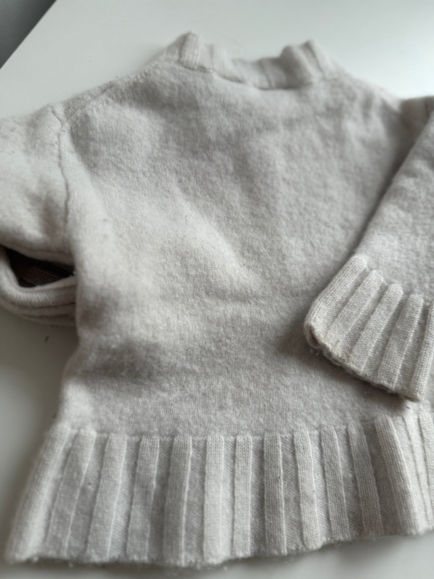 ZARA Cashmere Pullover Creme beige weiß 74