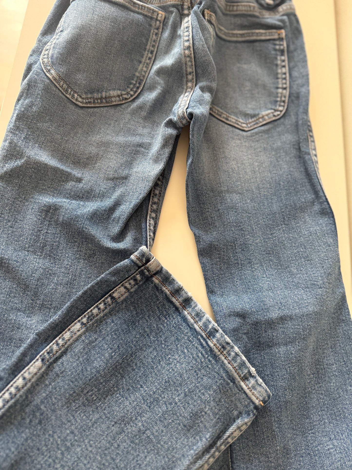 ZARA Jeans Schlag 140