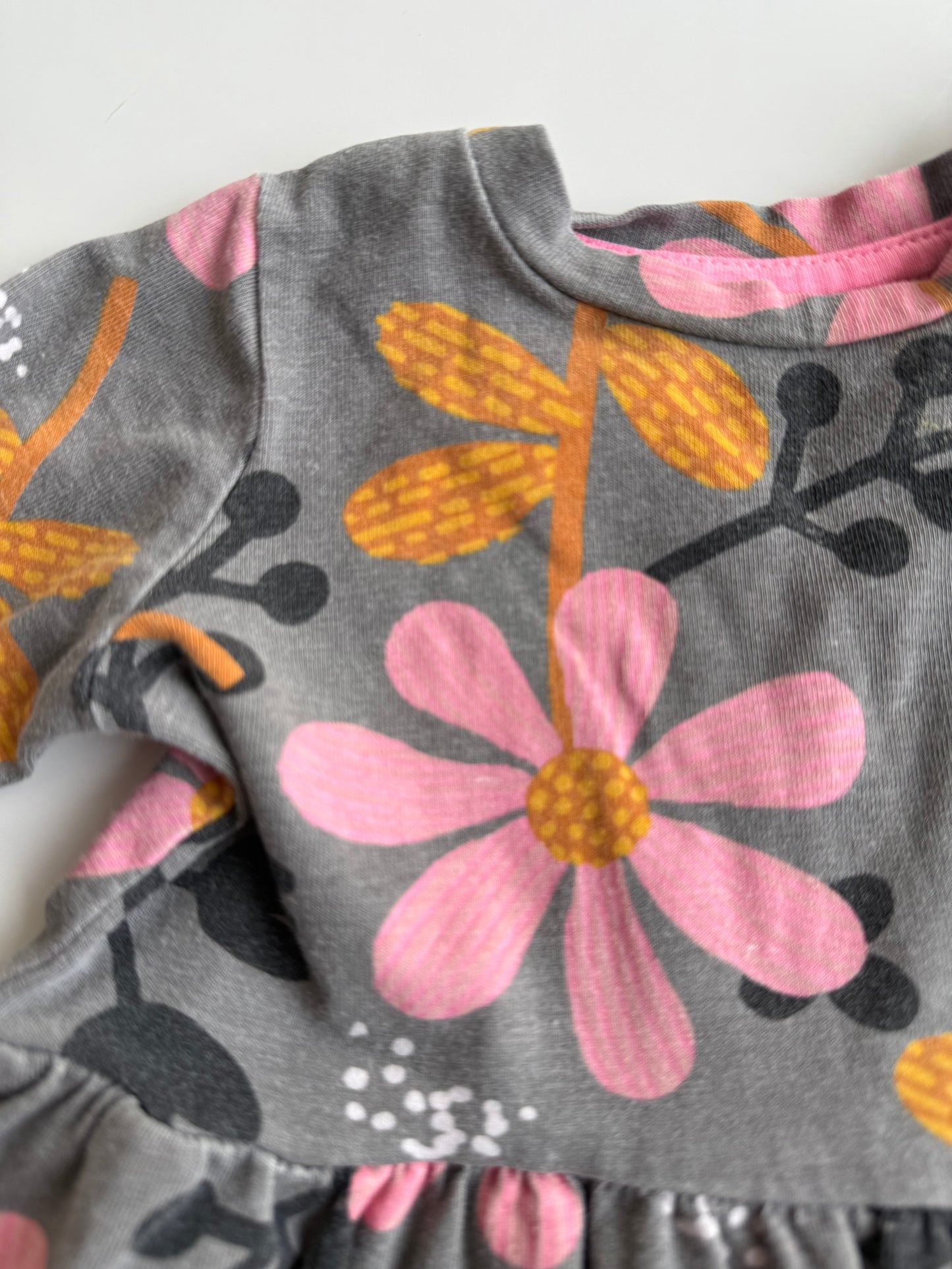 HEMA Kleid Blumen dunkelgrau pink 68